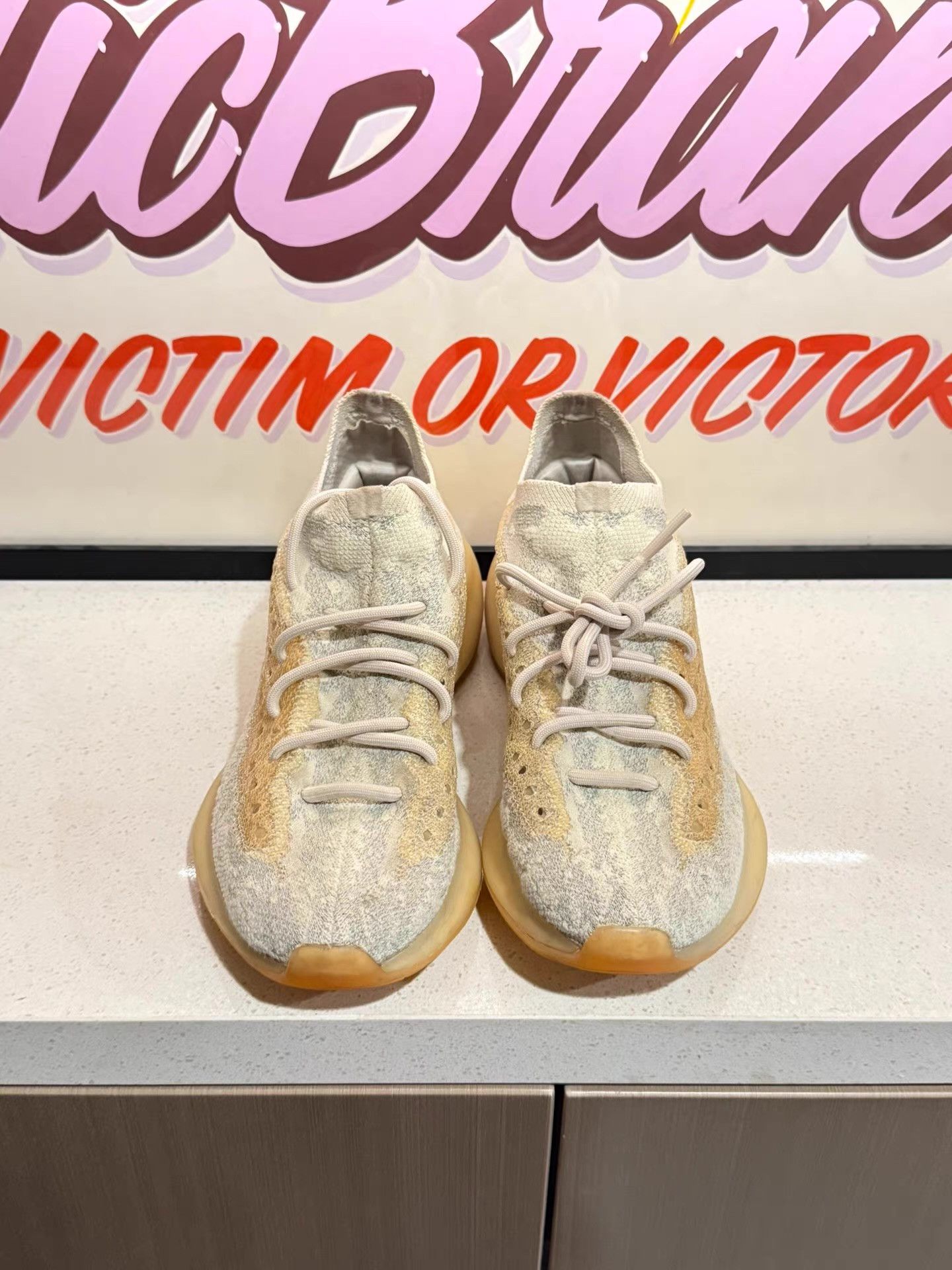 Adidas adidas Originals Yeezy Boost 380 sneakers. Ｑ20 Size US 9 / EU 42 - 2 Thumbnail