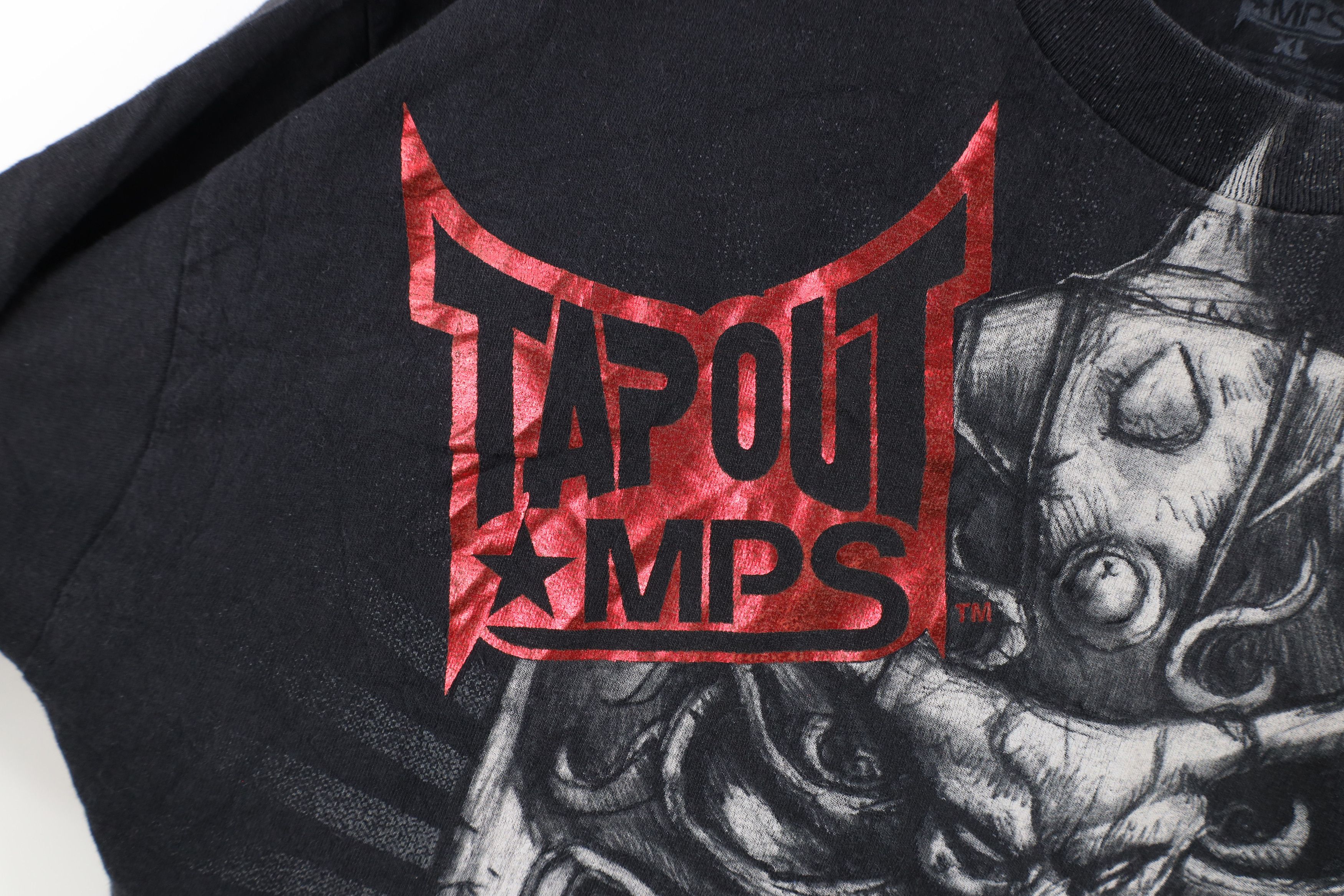 Vintage Tapout Out Skull Warrior MMA UFC Fighting T-Shirt