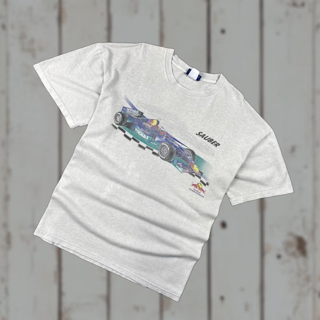 Vintage VINTAGE Red Bull Sauber Petronas F1 Racing T-Shirt Men XL White Crew Neck Short Sleeve Size US XL / EU 56 / 4 - 1 Thumbnail