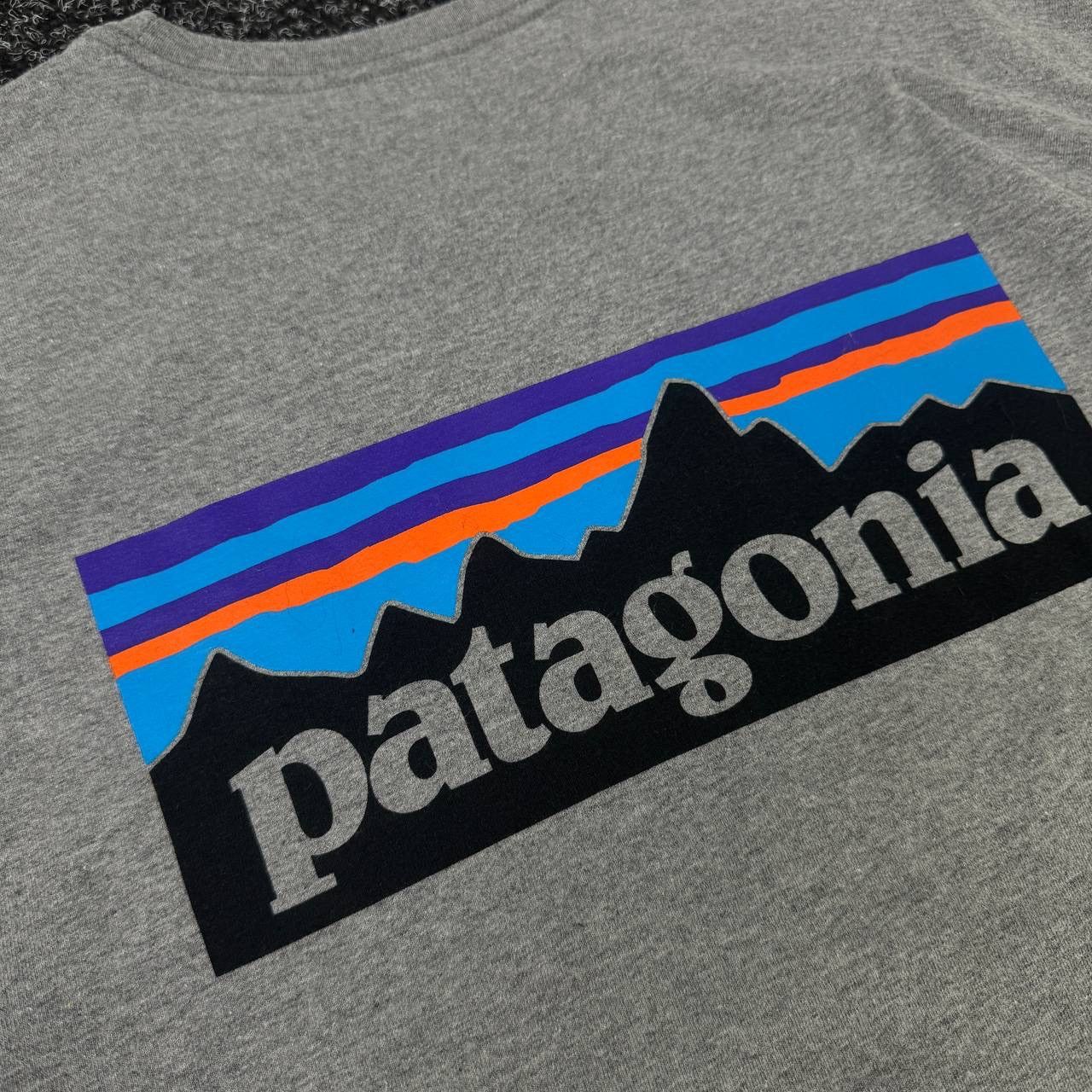Patagonia Patagonia big logo Gorpcore style longsleeve techwear y2k Size US XL / EU 56 / 4 - 8 Thumbnail