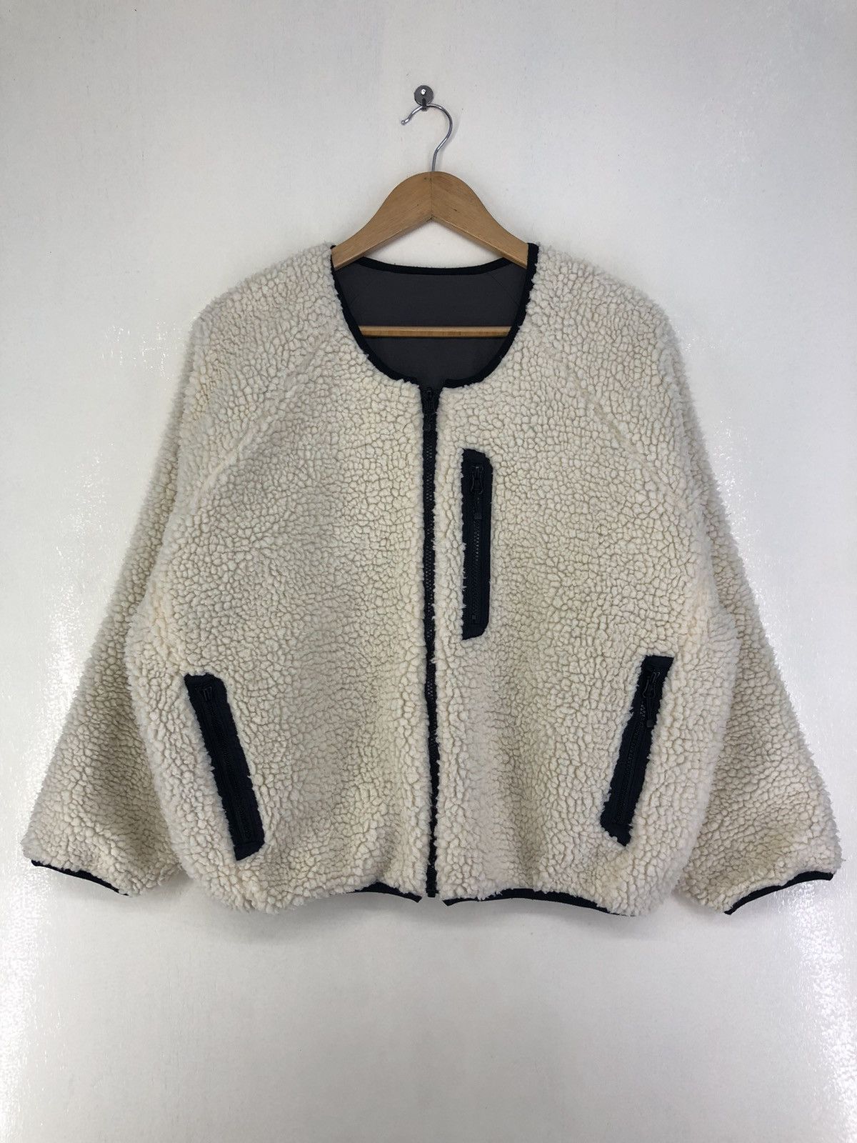 image of Archival Clothing Freak Store Reversible Deep Pile Fleece Jacket in Cream, Men's (Size Small)