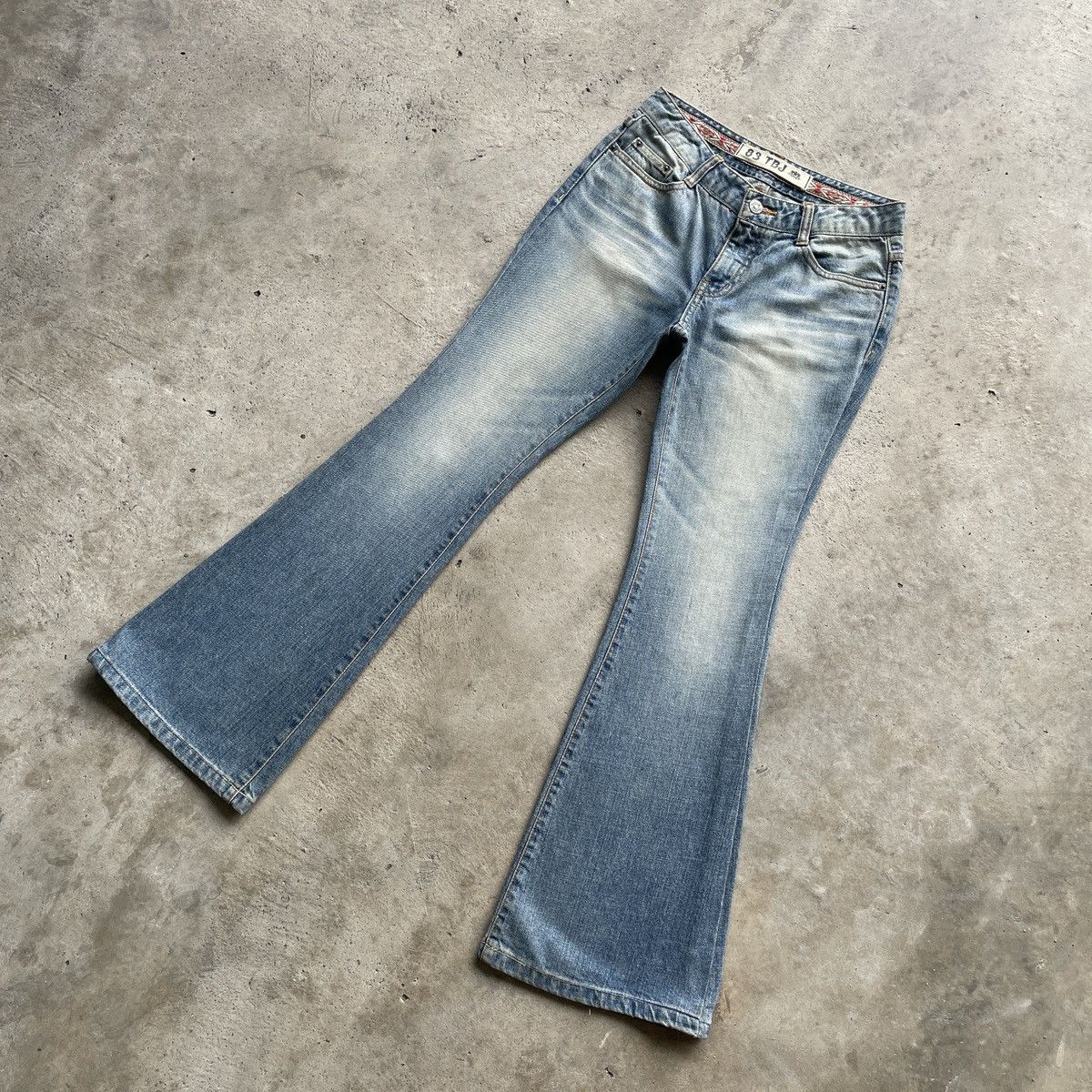 Japanese Brand Vintage Japanese TBJ Faded FLARE Jeans Bootcut Denim Pants Size US 27 - 3 Thumbnail