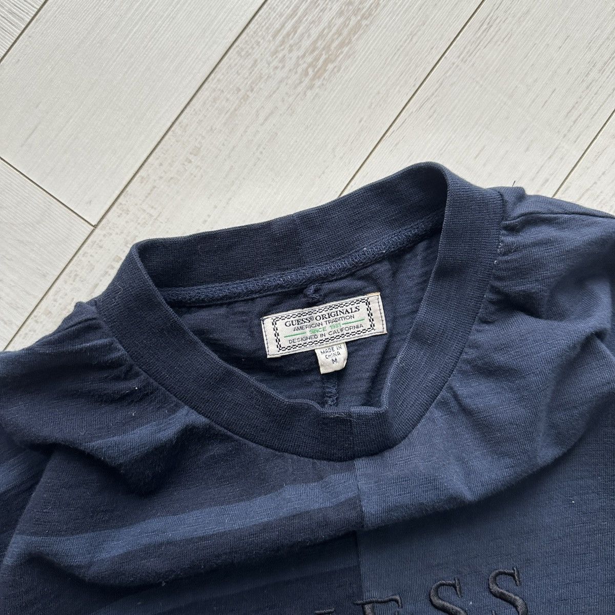 Guess Guess originals Striped Half Split tee Heavyweight y2k rare Size US M / EU 48-50 / 2 - 6 Thumbnail