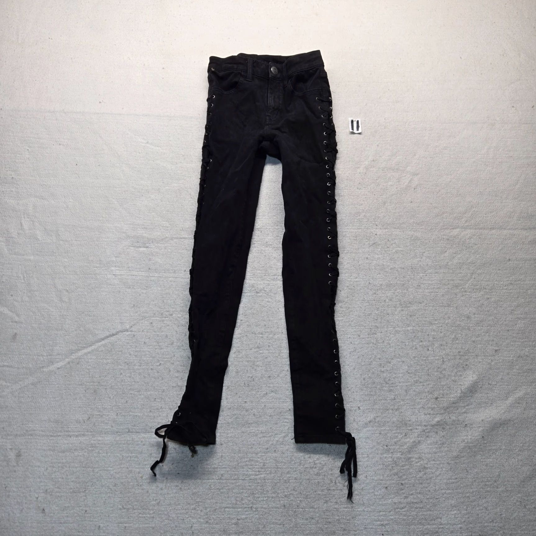 American Eagle Outfitters American Eagle 360 Next Level Stretch Black Hi Rise Jegging Women's Size 0R Jeans Size 25" / US 0 / IT 36 - 2 Thumbnail