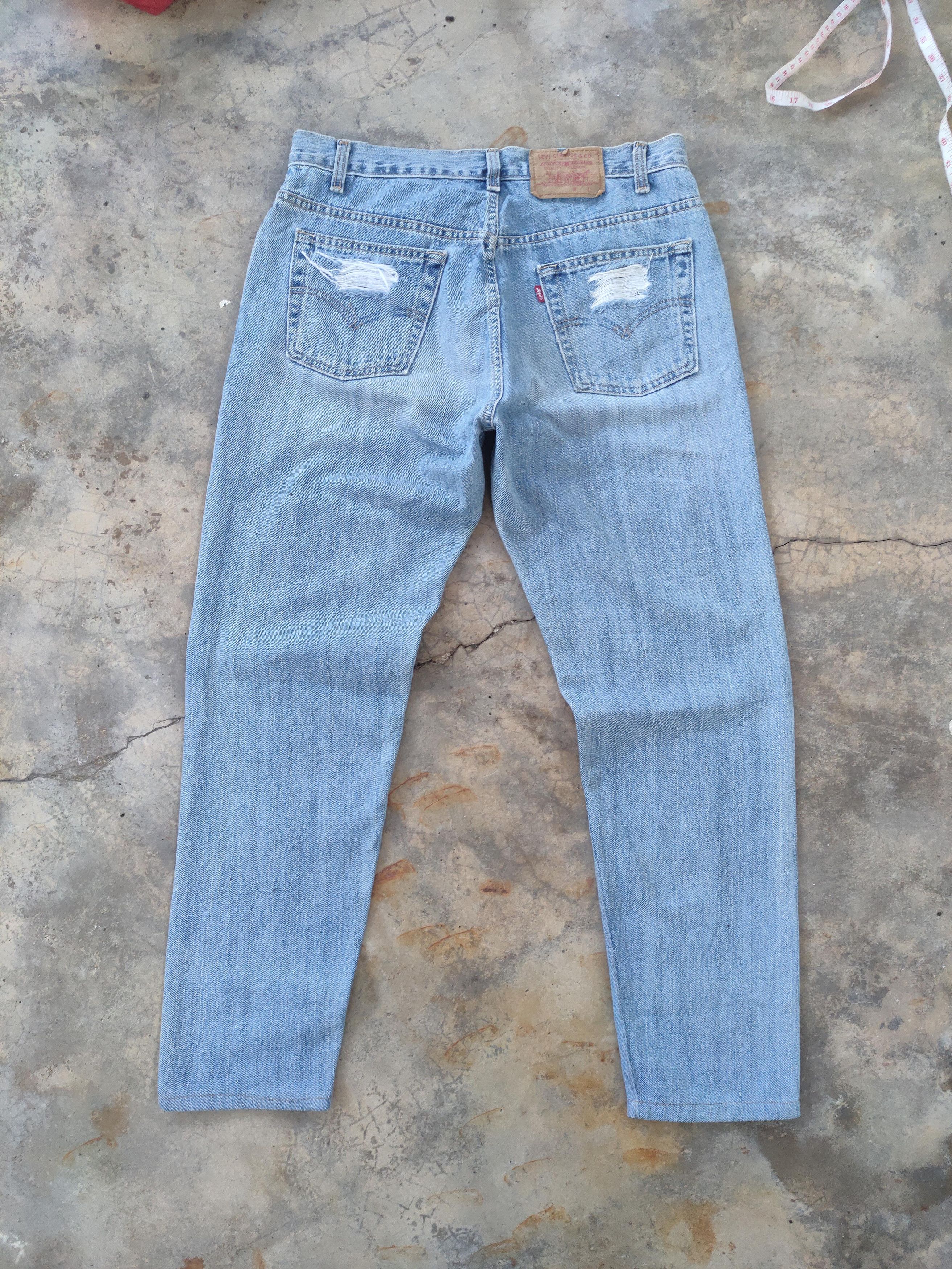 Levi's # LEVI'S 528 VINTAGE DISTRESSED FADED JEANS PANTS Size US 34 / EU 50 - 3 Thumbnail