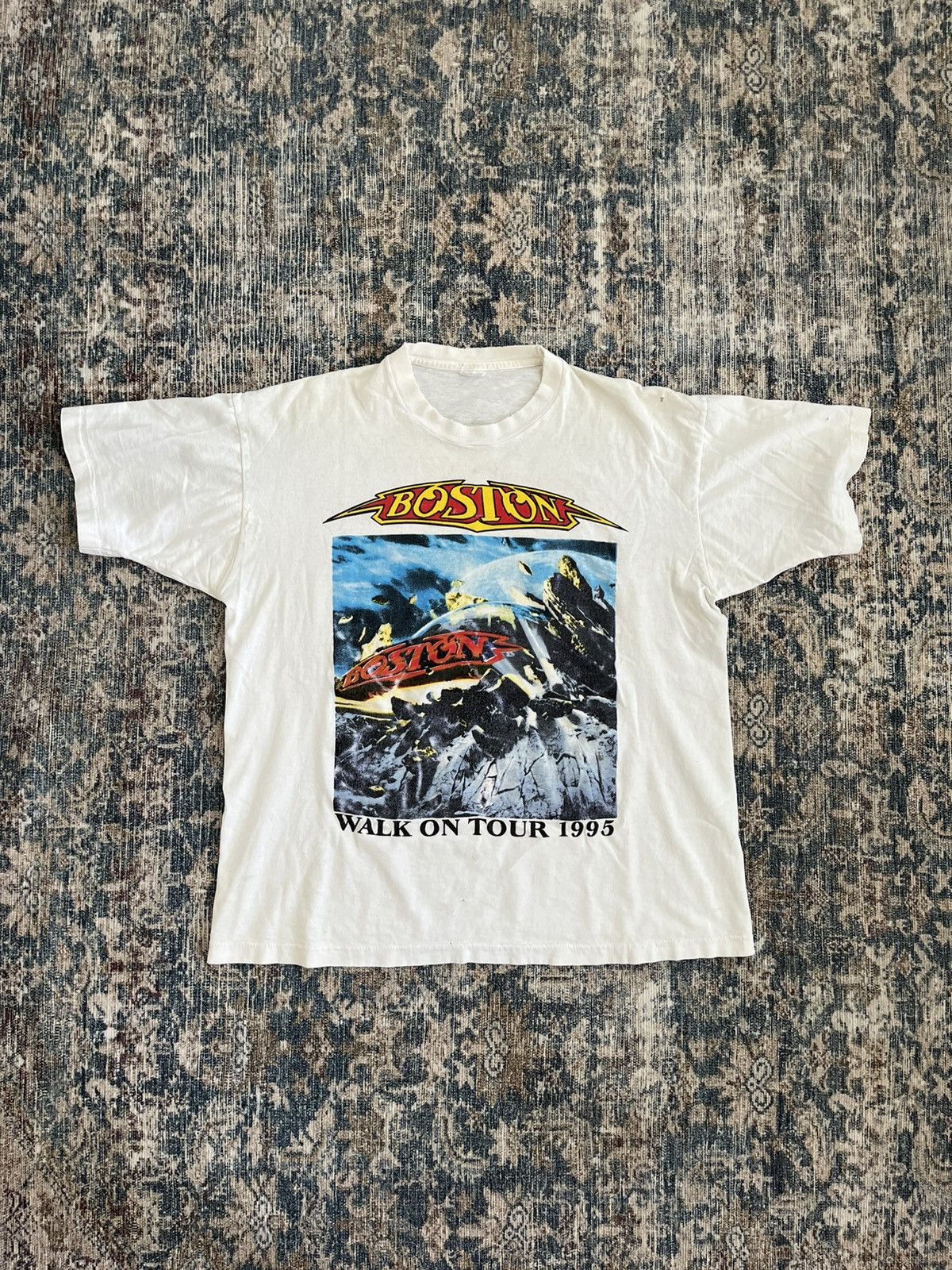 Vintage vintage boston band tee Size US L / EU 52-54 / 3 - 1 Thumbnail