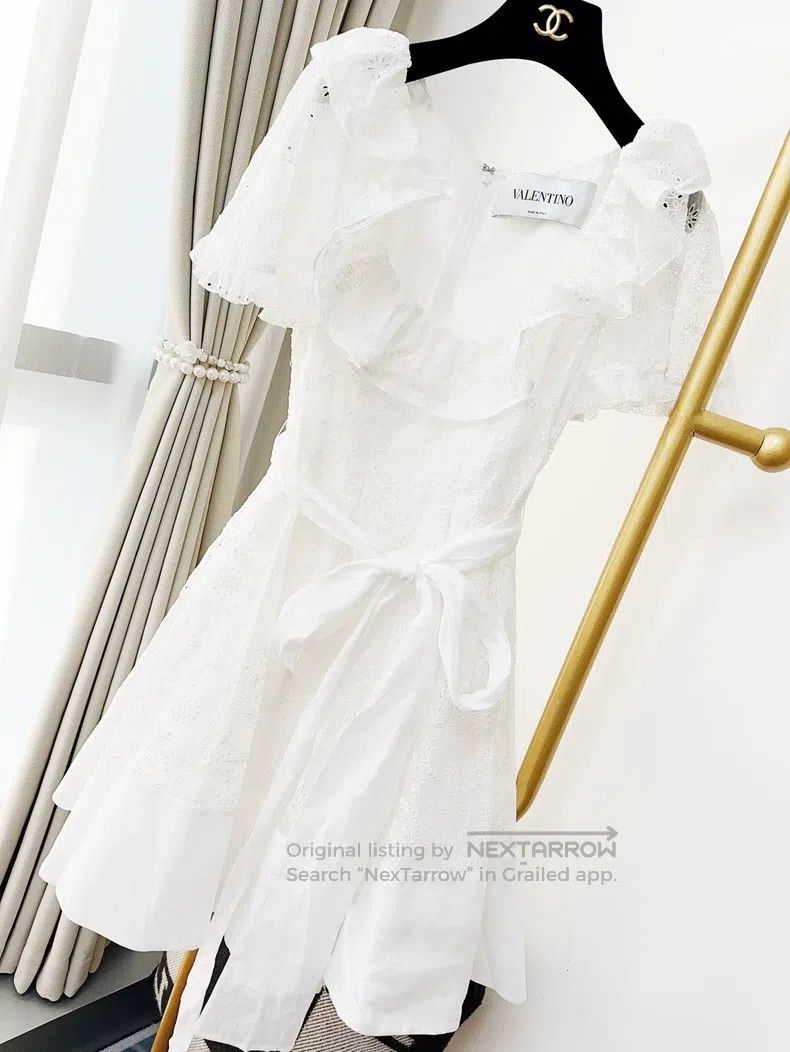 Valentino Valentino Short-sleeved dress Size M / US 6-8 / IT 42-44 - 2 Thumbnail