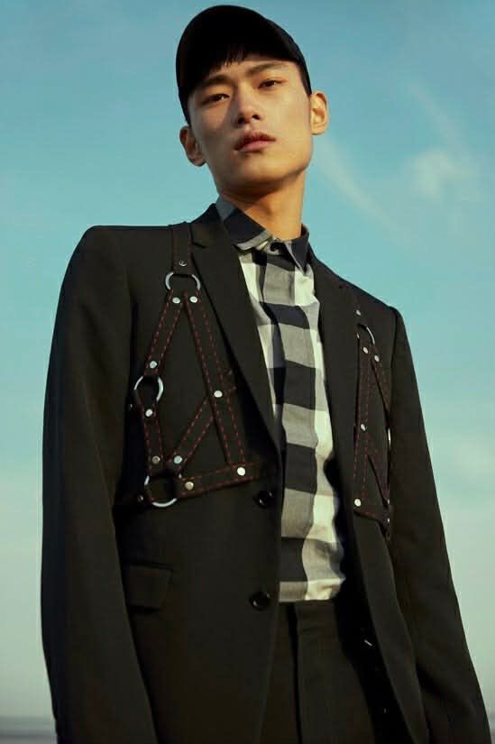 Dior SS2017 ‘Fun Fair’ Kris Van Assche RUNWAY / MAGAZINE Harness Size 46R - 2 Thumbnail