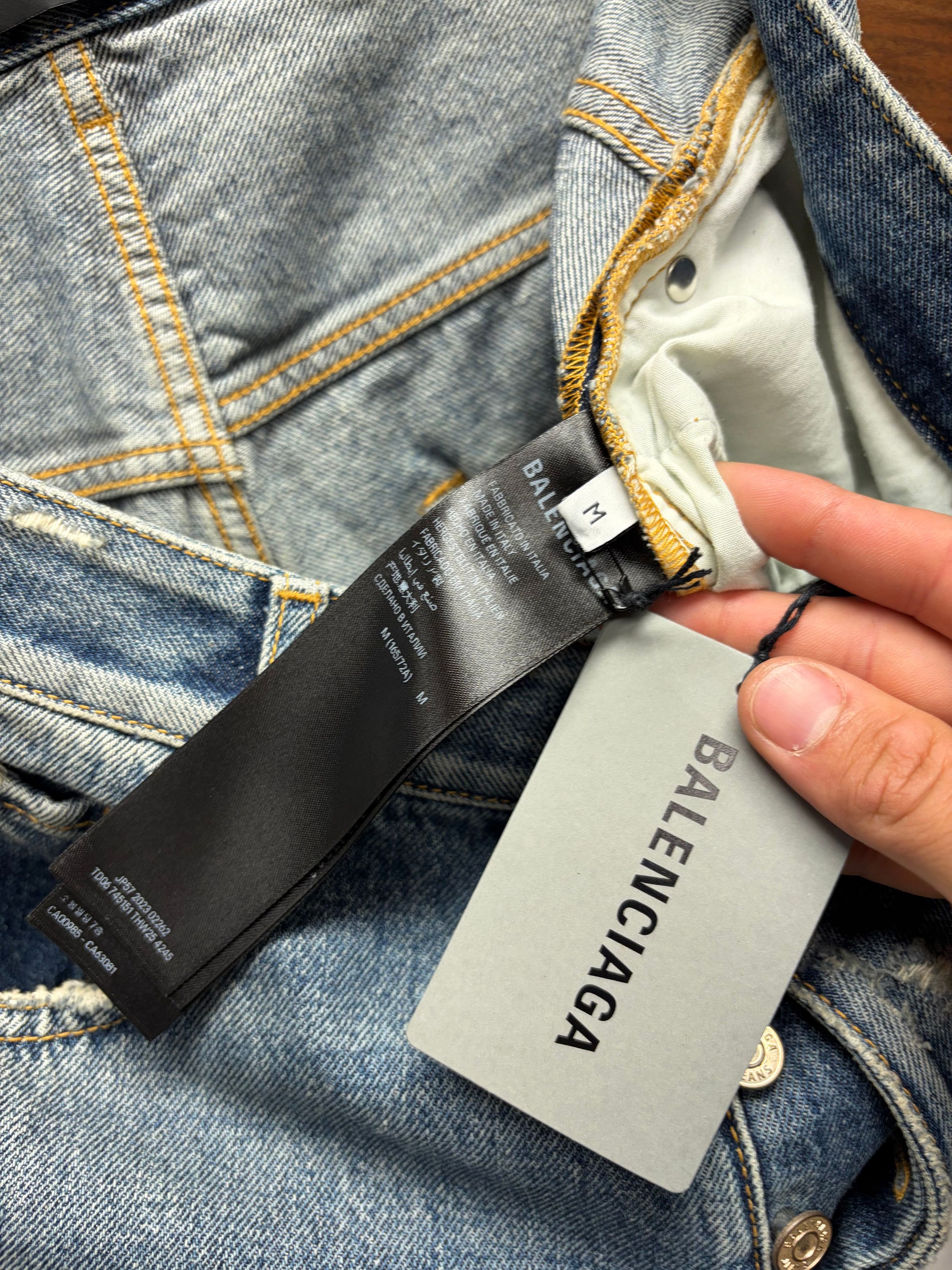 Balenciaga 2023 Balenciaga ‘Heavily Distressed’ Washed Blue Bootcut Baggy Denim Size US 33 - 5 Thumbnail