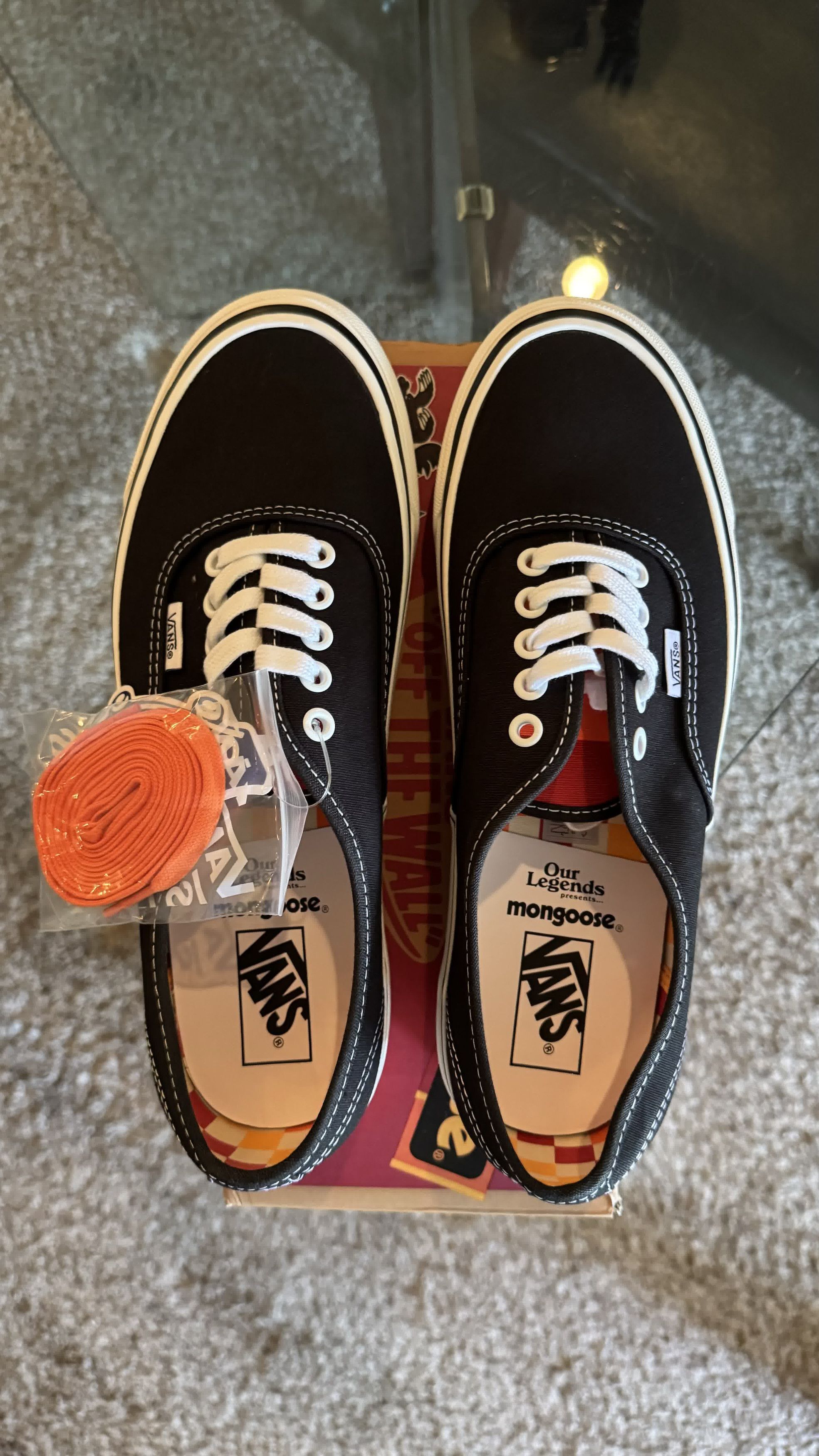 Vans *RARE* VANS AUTHENTIC 44 MONGOOSE ANAHEIM VAULT VN0A4BVYBLK Size US 9 / EU 42 - 9 Thumbnail