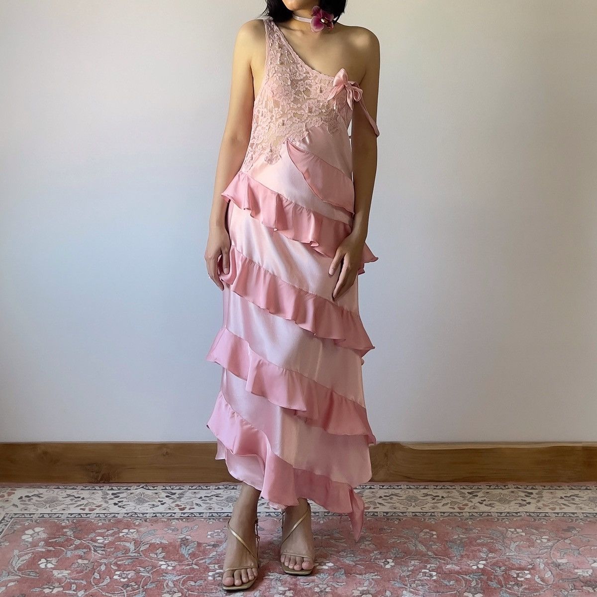 Victoria's Secret × Vintage Vintage VS Pink Ruffle Satin Dress (Small) Size S / US 4 / IT 40 - 9 Thumbnail