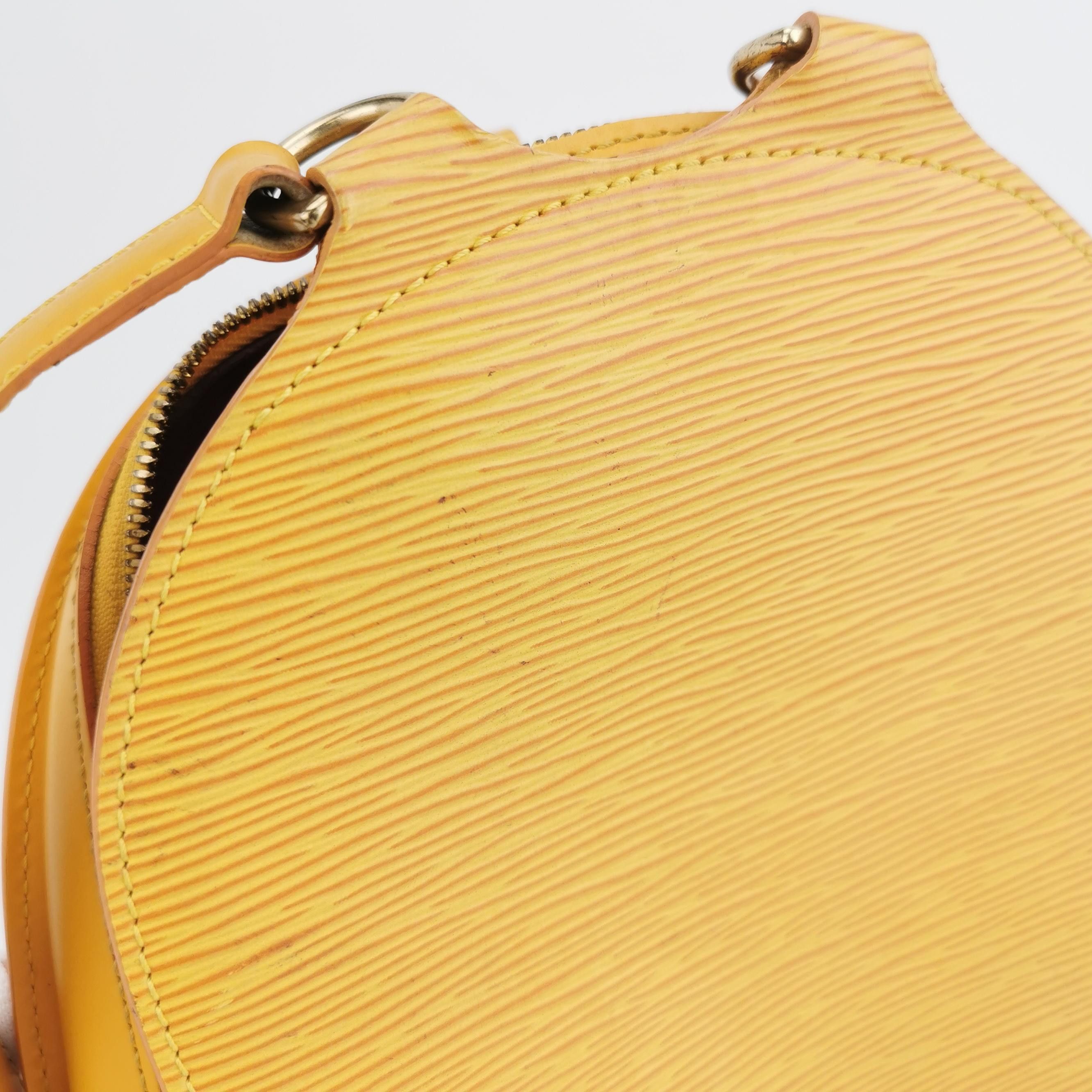 Louis Vuitton Louis Vuitton (LV) Mabillon cowhide solid color water rippl Size ONE SIZE - 4 Thumbnail