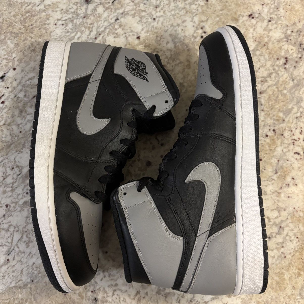 Jordan Brand Size 12- Jordan 1 high OG Shadow (2013) BRAND NEW Size US 12 / EU 45 - 10 Thumbnail