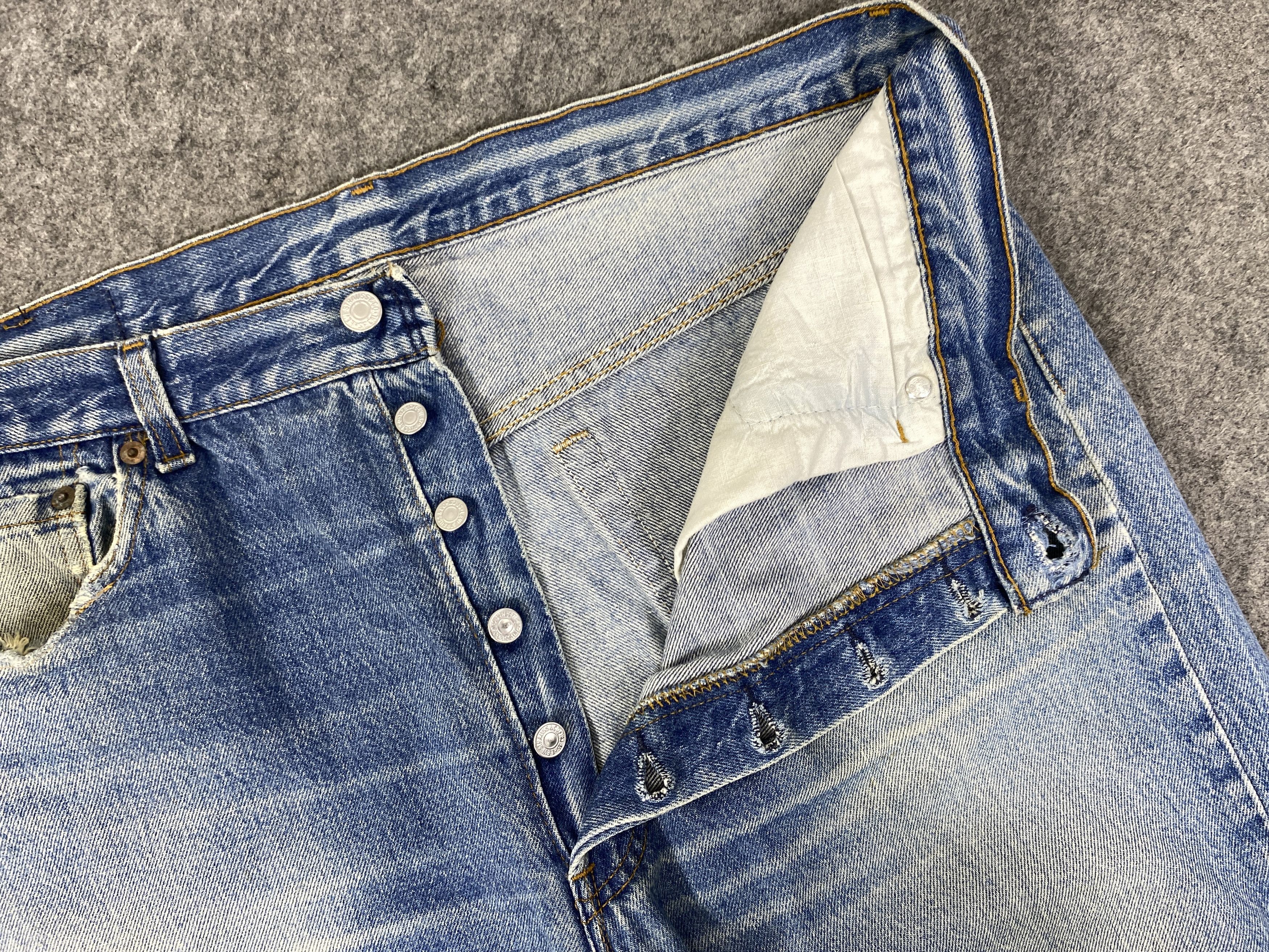 Japanese Brand Faded Blue Vintage Levis 501 Jeans 36x29 - JN3193 Size US 26 / EU 42 - 6 Thumbnail