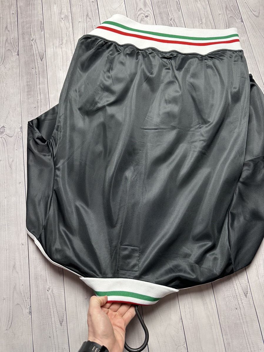 Vintage Vintage Italia track jacket big logo size L Italy Size US L / EU 52-54 / 3 - 6 Thumbnail