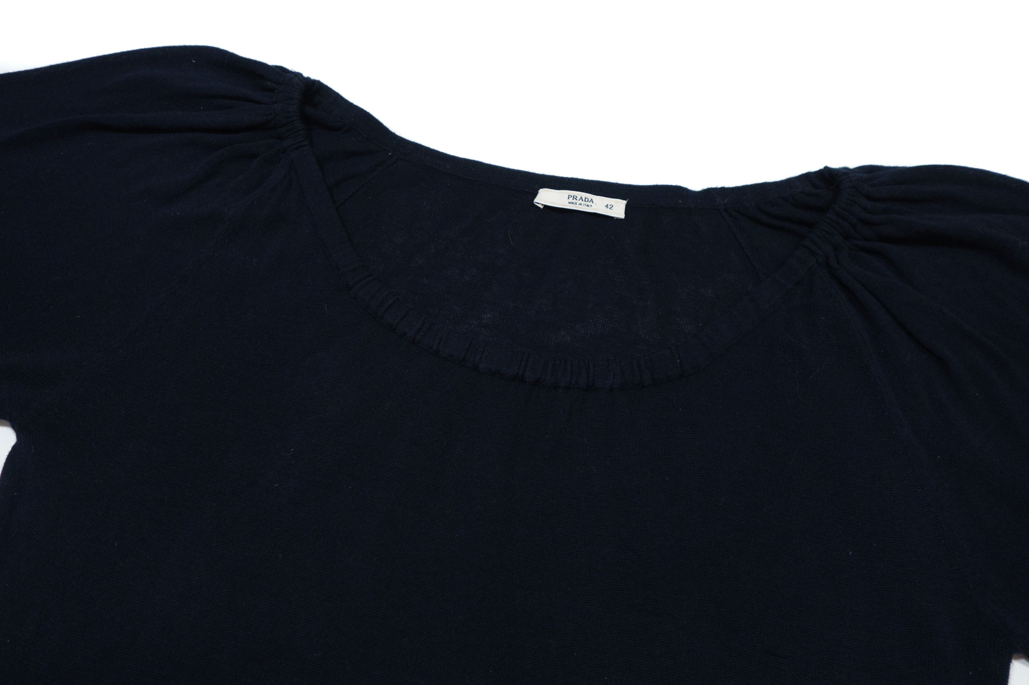 Prada Prada Fine Knit Short Sleeve Scoop Neck Top Made in Italy Size M / US 6-8 / IT 42-44 - 3 Thumbnail