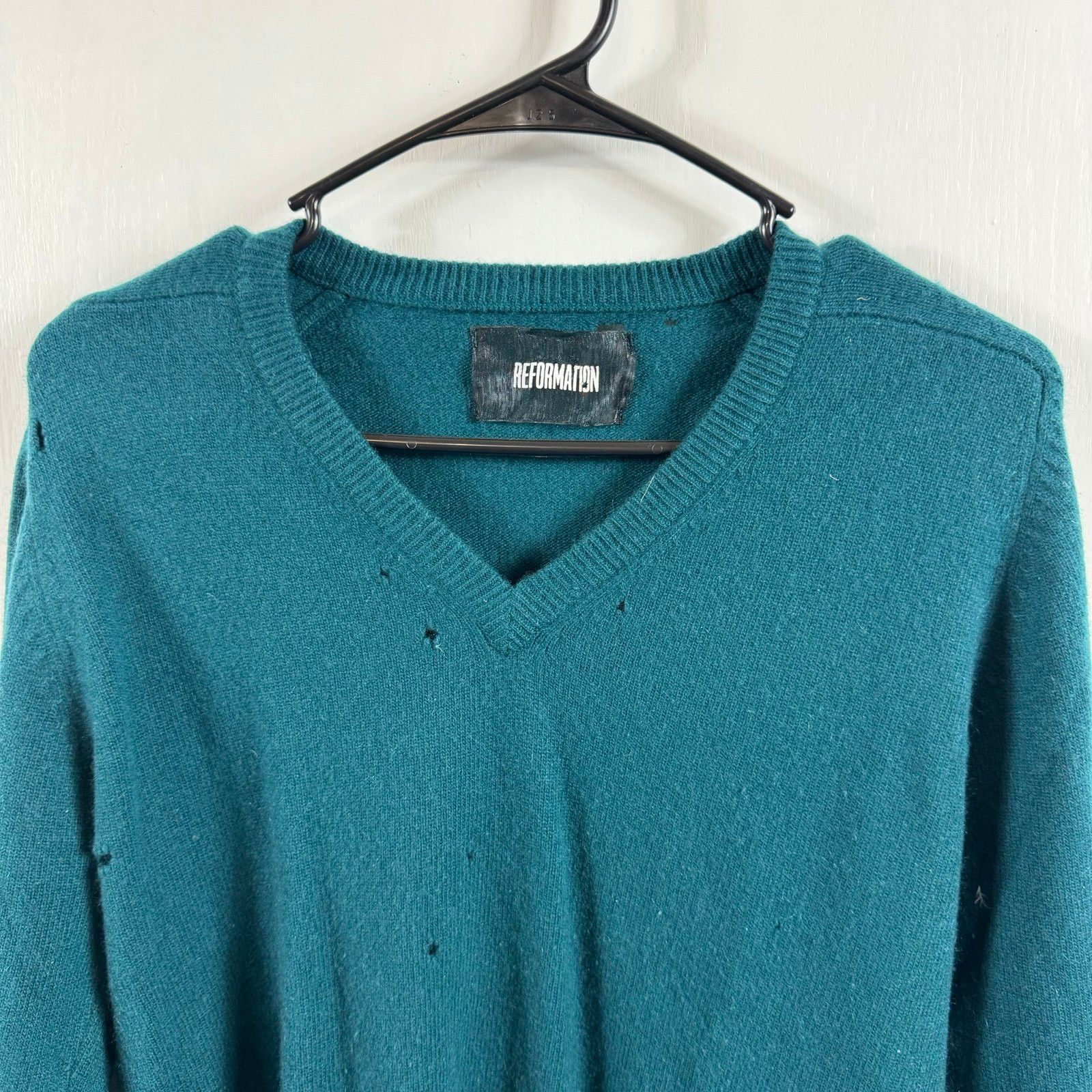 Reformation Reformation teal distressed super soft v-neck sweater. Rep Size S / US 4 / IT 40 - 2 Thumbnail