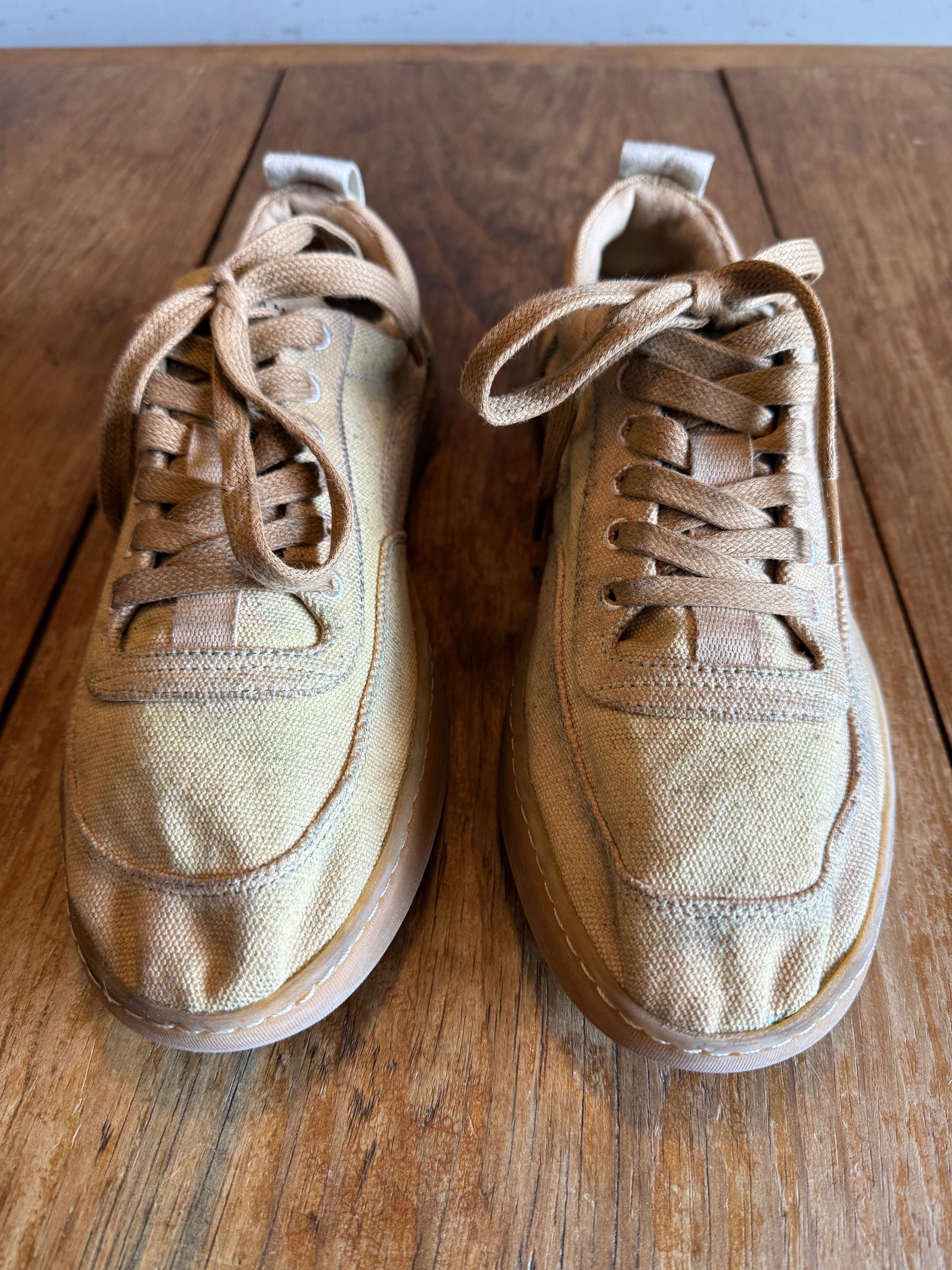 Everlane Everlane Tan Hand Dyed Canvas Sneakers, Men's US10 Size US 10 / EU 43 - 1 Thumbnail