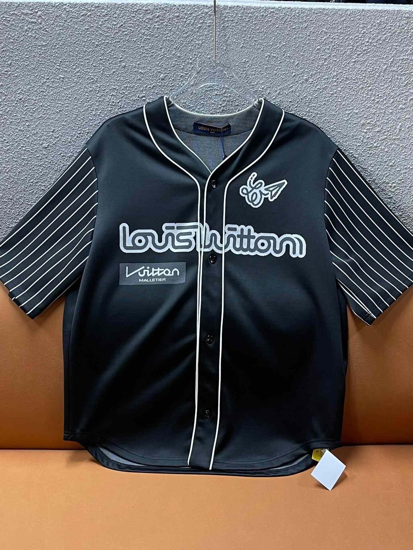 Louis Vuitton LV Malletier Baseball Shirt Size US M / EU 48-50 / 2 - 1 Thumbnail