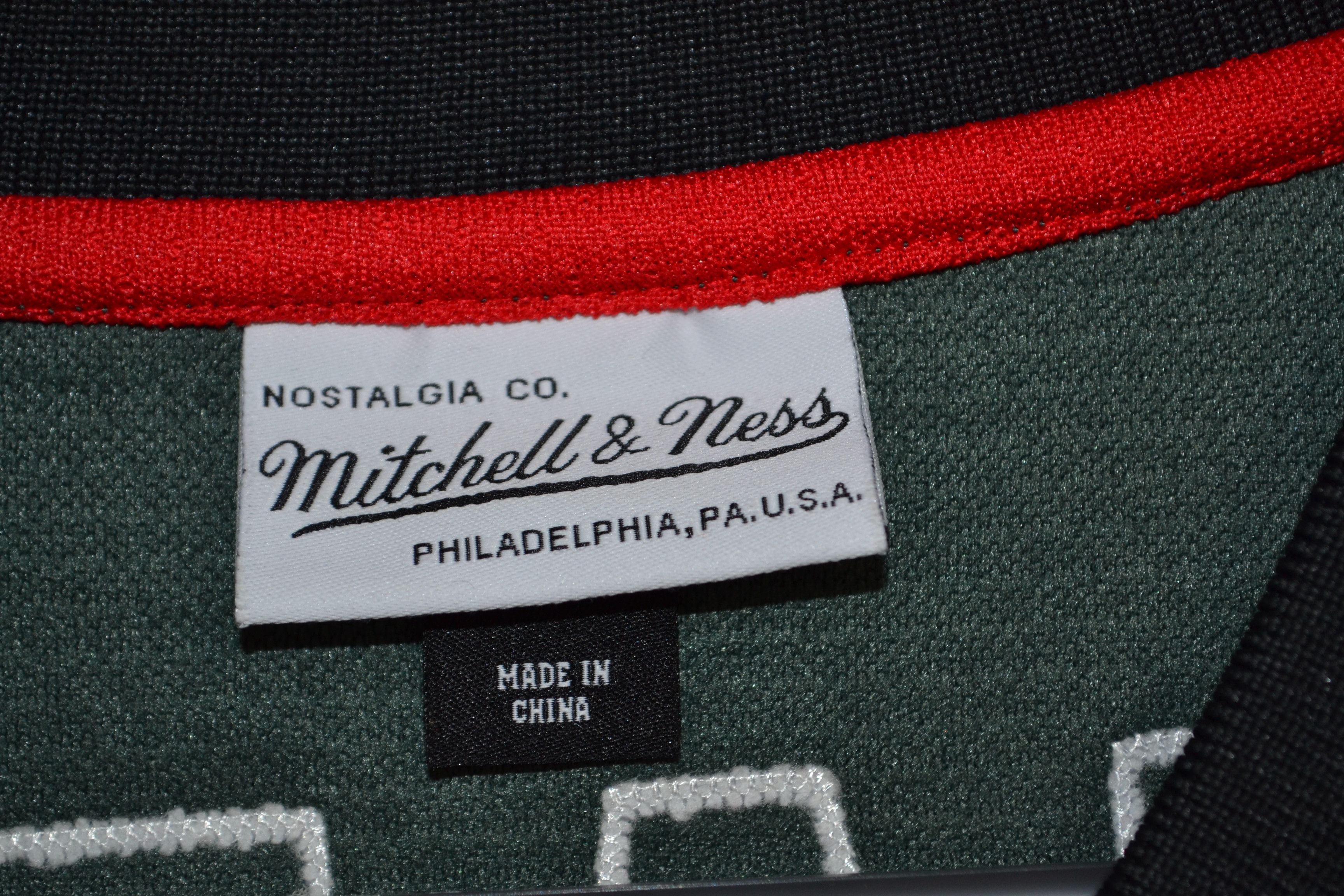 Mitchell & Ness Maillot Bruno Mars Cross Colours Ya-Dig 24K Magic Tour Size US M / EU 48-50 / 2 - 6 Thumbnail