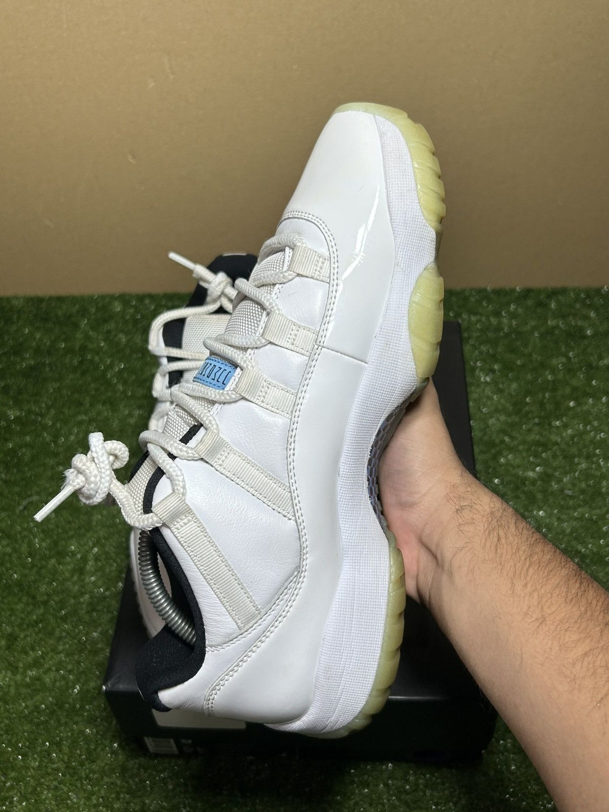Jordan Brand Jordan 11 low Legend Blue Size US 10 / EU 43 - 4 Thumbnail