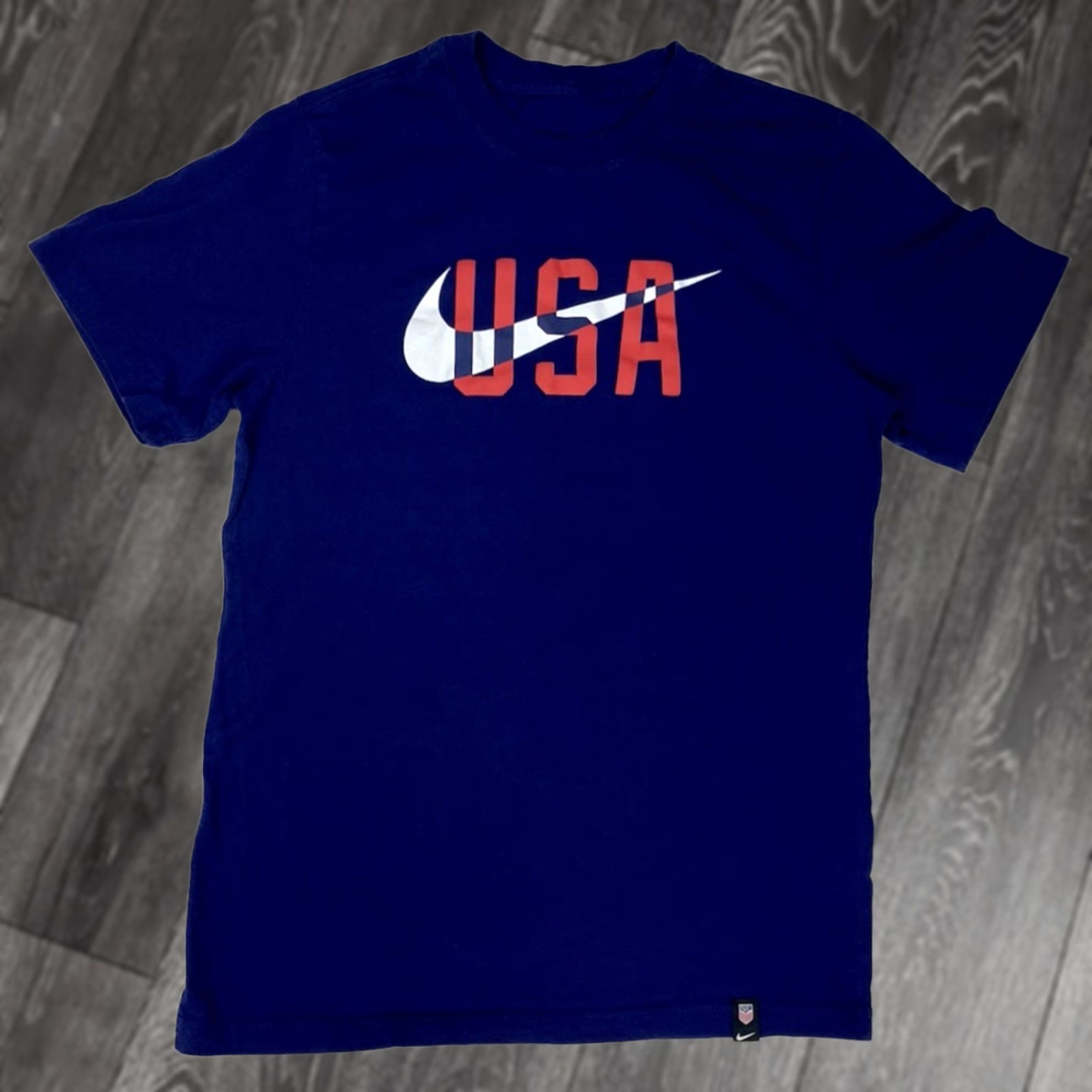 Nike Nike USA Olympic Team Graphic T-shirt Men Small Blue Short Sleeve DC0018 421 Size US S / EU 44-46 / 1 - 1 Thumbnail
