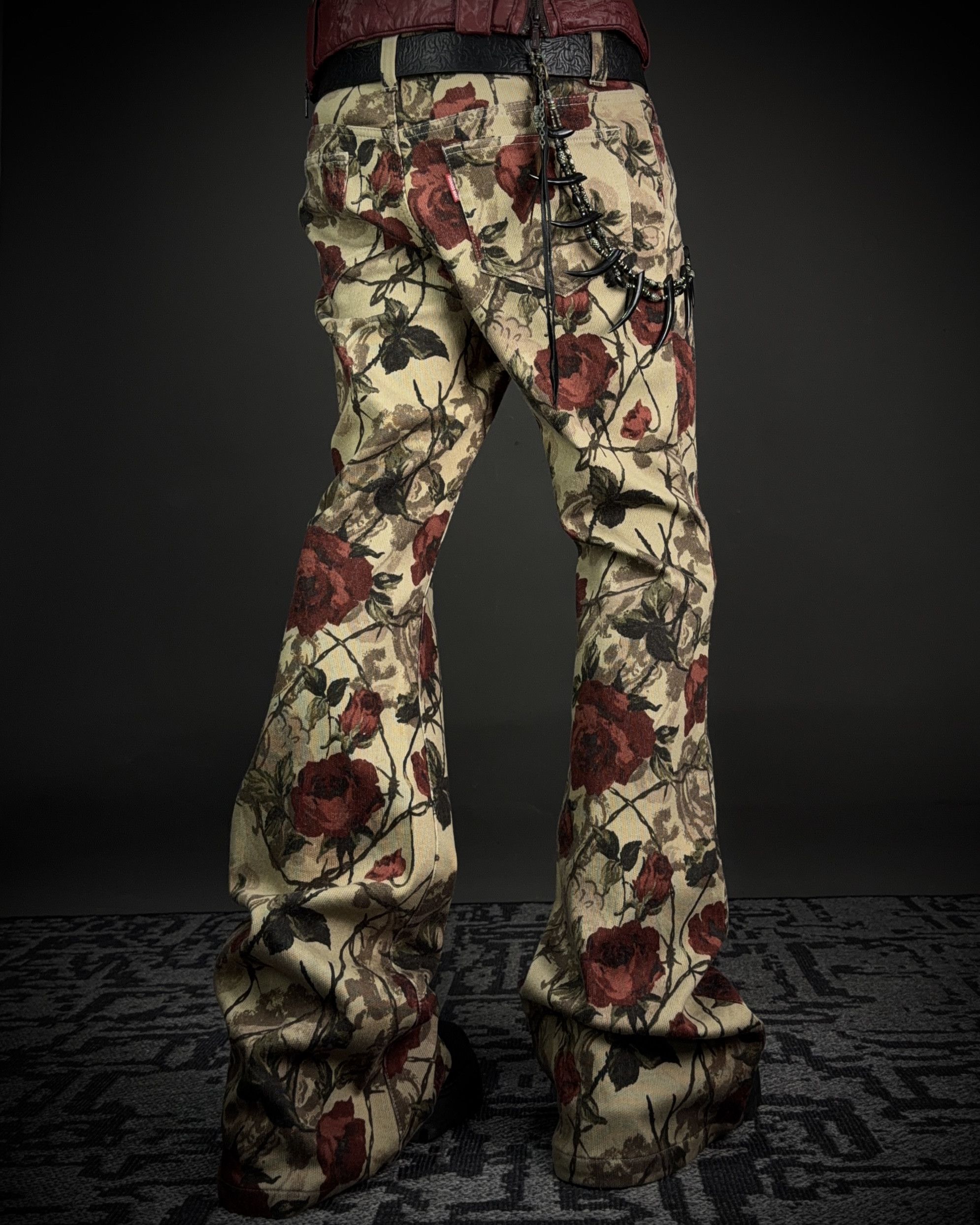 Tornado Mart Tornado Mart Rose Floral Flared Pants Size US 34 / EU 50 - 2 Thumbnail