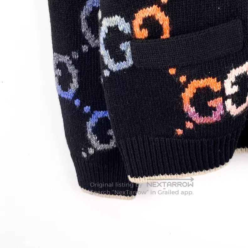 Gucci Gucci Black logo jacquard full-printed wool V-neck single- Size M / US 6-8 / IT 42-44 - 4 Thumbnail
