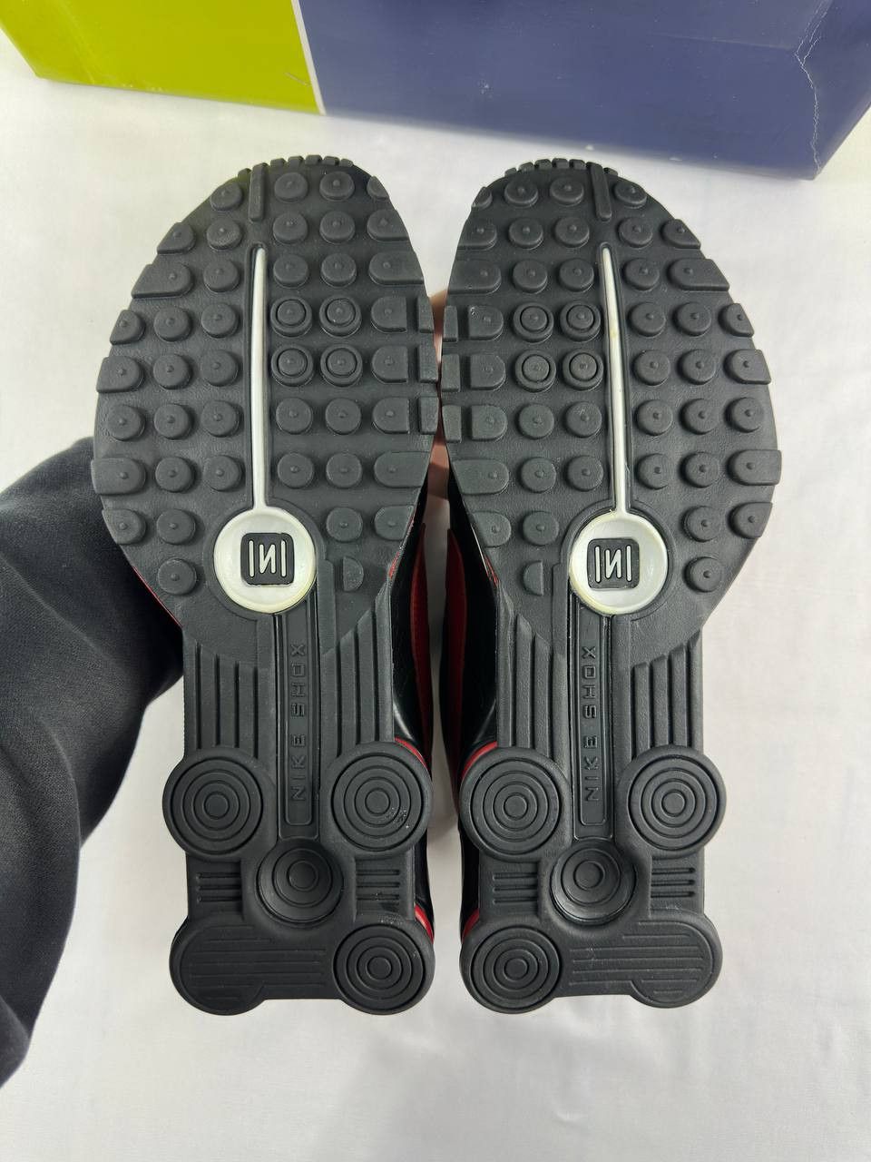 Nike Nike Shox 2004 ‘Triple Threat’ Size US 13 / EU 46 - 7 Thumbnail