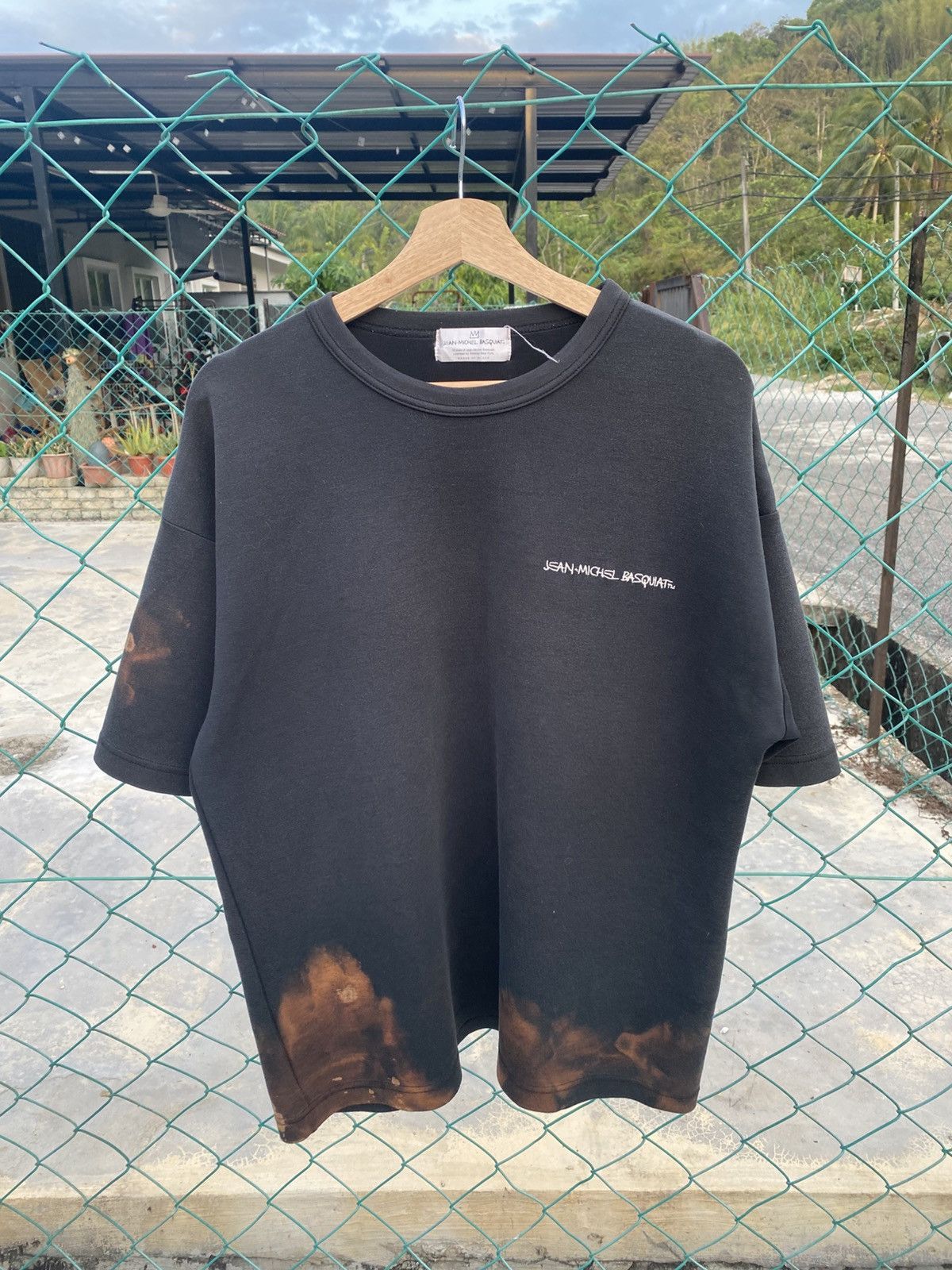 Jean-Michel Basquiat Distressed Jean Michel Basquiat tshirts Size US L / EU 52-54 / 3 - 1 Thumbnail