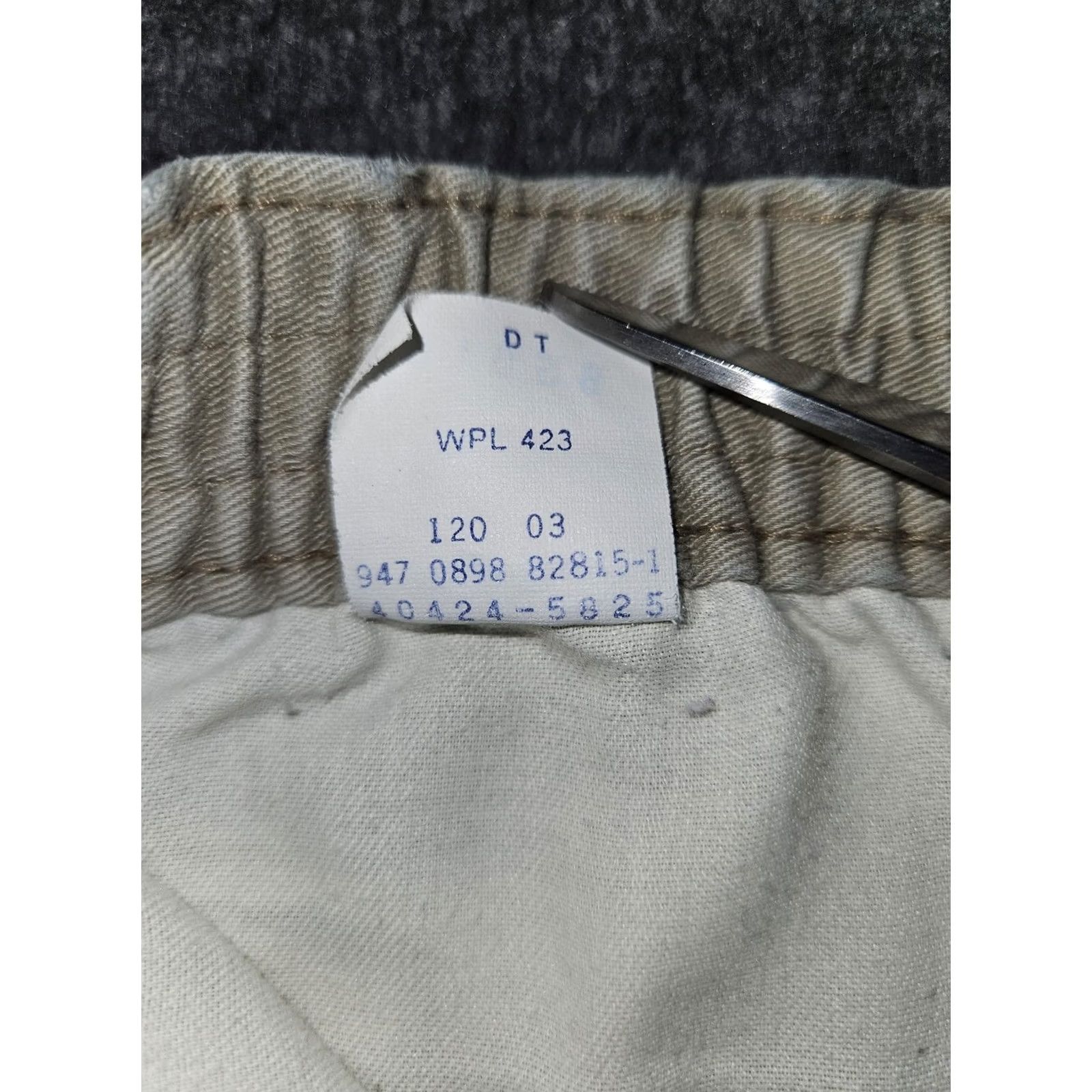Dockers VINTAGE Dockers Khakis Pants Mens 36x30 Beige Pleated Relaxed Fit Elastic Waist Front Zip Pocket 90s Size US 36 / EU 52 - 4 Thumbnail
