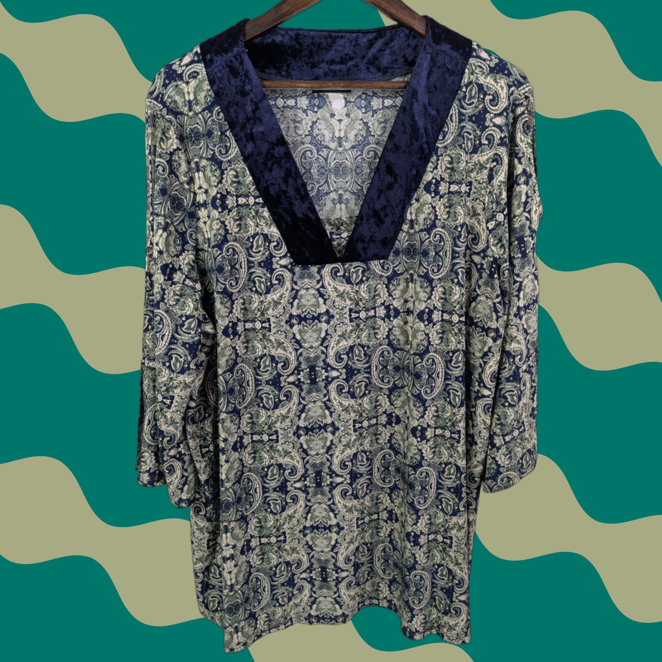 Velvet Cocomo Paisley V-Neck Jersey Velvet Top 3X Size 3/4 Sleeve Cold Shoulder Ladies Blouse Size XXL / US 16-18 / IT 52-54 - 1 Thumbnail