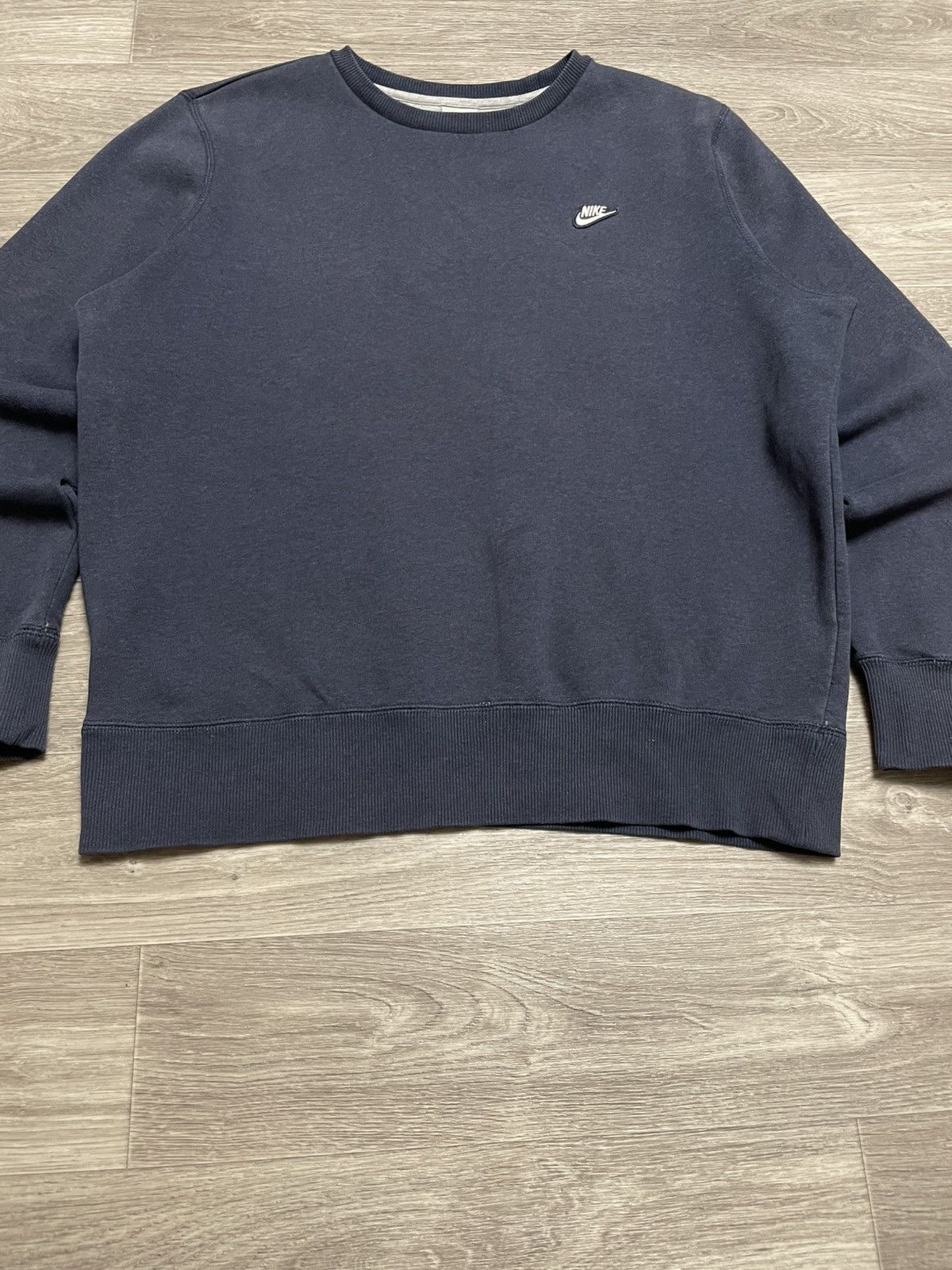 Nike Vintage Nike Navy Blue Basic Sweatshirt Crewneck Gray Tag Size US L / EU 52-54 / 3 - 3 Thumbnail