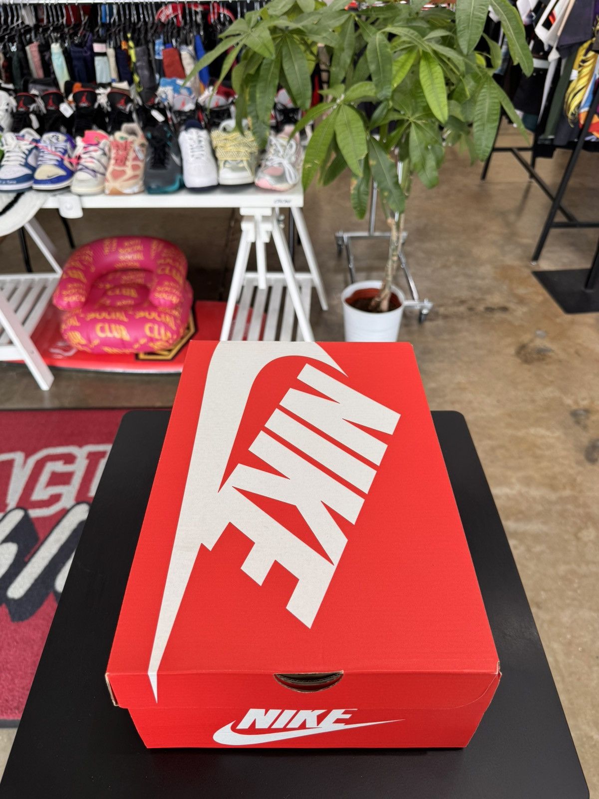 Nike Nike Air Max 90 Gore-Tex Infrared Size 9.5 (2024) Size US 9.5 / EU 42-43 - 14 Thumbnail