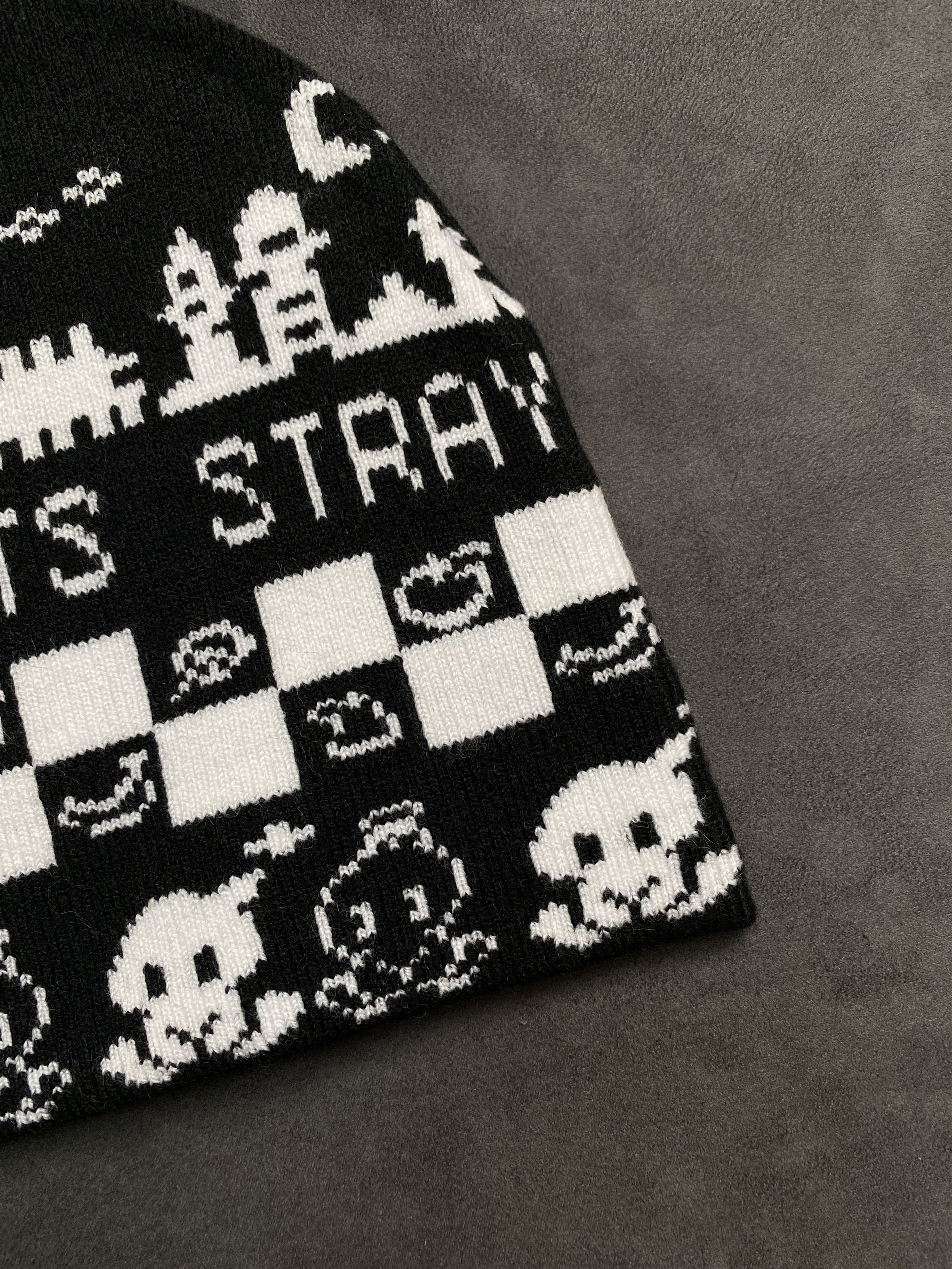 Japanese Brand Rare Stray Rats x Sonic Chao VMU No Cuff White Beanie Hat OS Size ONE SIZE - 2 Thumbnail