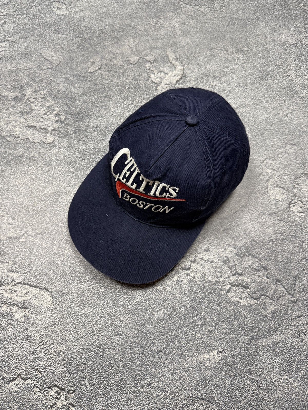 NBA × Starter × Vintage Vintage 90s Cap Boston Celtics Size ONE SIZE - 1 Thumbnail
