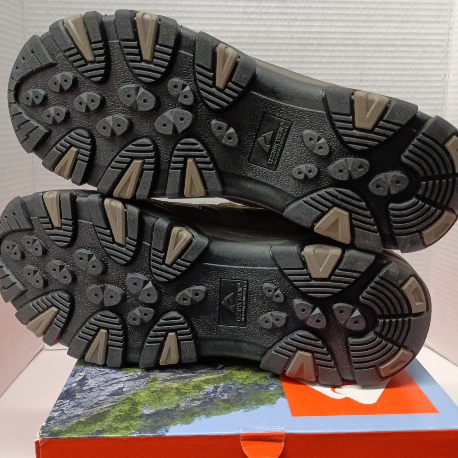 Other Ozark Trail Men Hiking Shoes Size 11 Low Hiker Taupe Leather Size US 11 / EU 44 - 8 Thumbnail