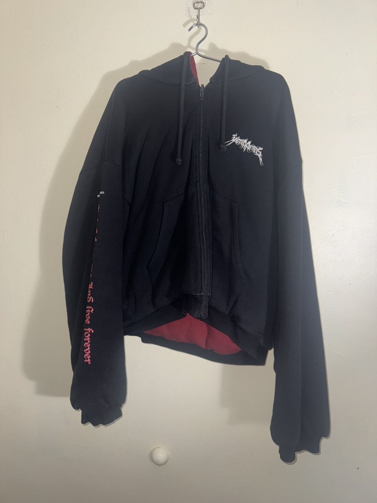 トップス vetements 16-17awTotal Fucking Darkness Vetements AW16 Total Fucking Darkness Hoodie – FyouGrails
