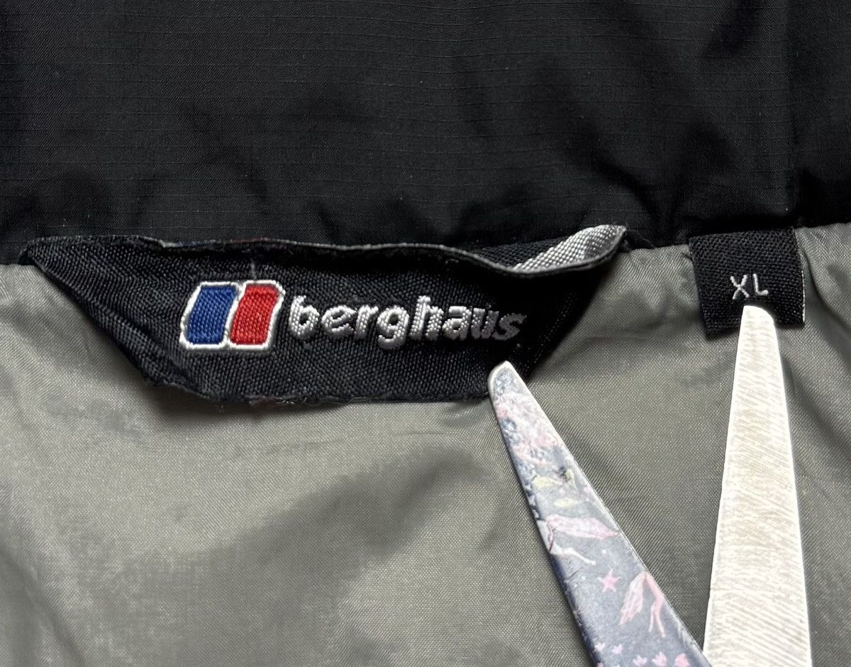 Berghaus Berghaus Puffer Down Jacket Zip Up Logo Size US XL / EU 56 / 4 - 11 Thumbnail