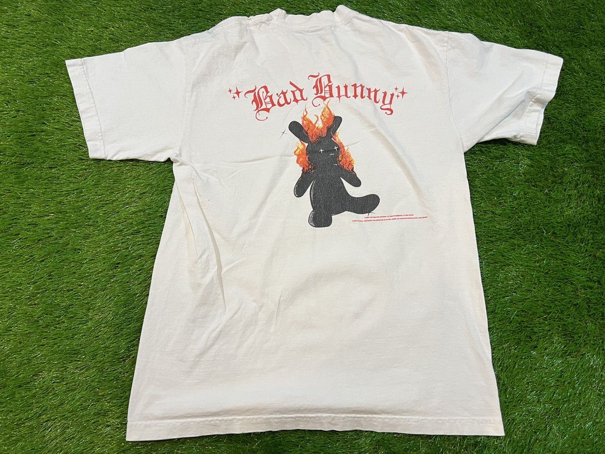 Band Tees RARE 2020 Official Bad Bunny - YHLQMDLG Burning Bunny Merch Size US M / EU 48-50 / 2 - 1 Thumbnail