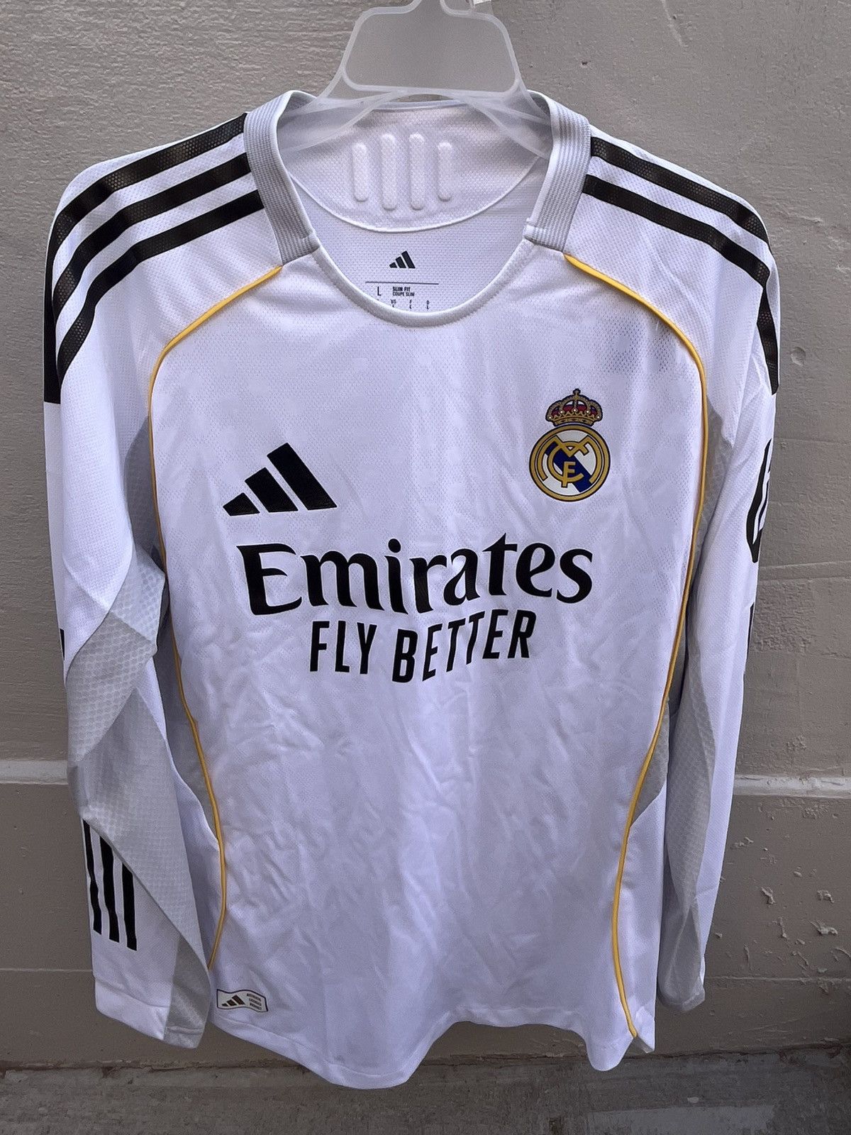 Adidas Real Madrid x Adidas 25/26 Home Jersey (JN8866) Men’s Size L Size US L / EU 52-54 / 3 - 3 Thumbnail