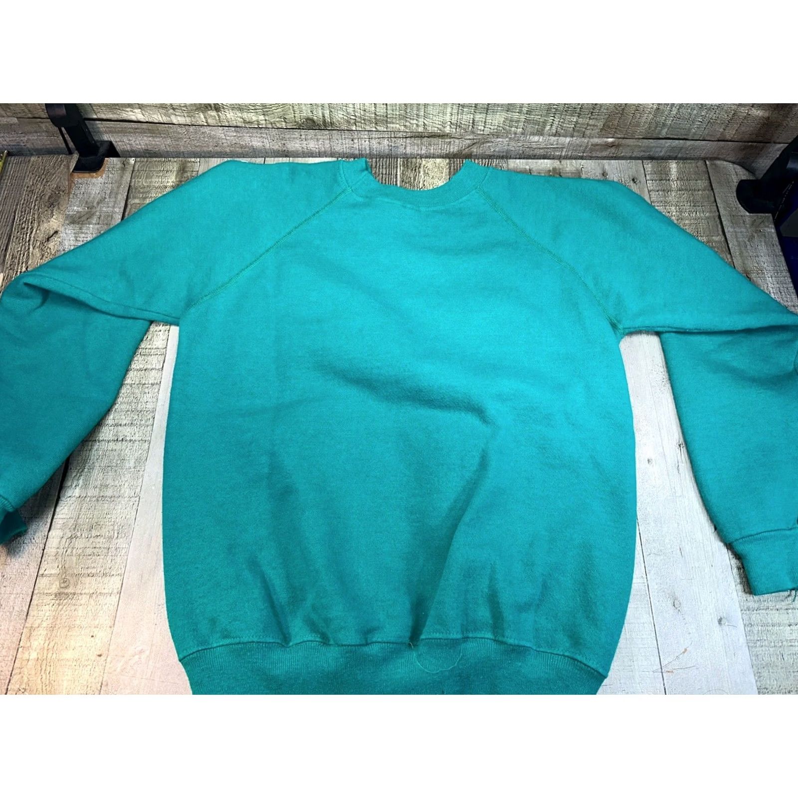 Hanes VINTAGE Hanes Sweatshirt Crewneck Women M Blue Bear Alaska 80s Pullover Made in USA Size M / US 6-8 / IT 42-44 - 6 Thumbnail