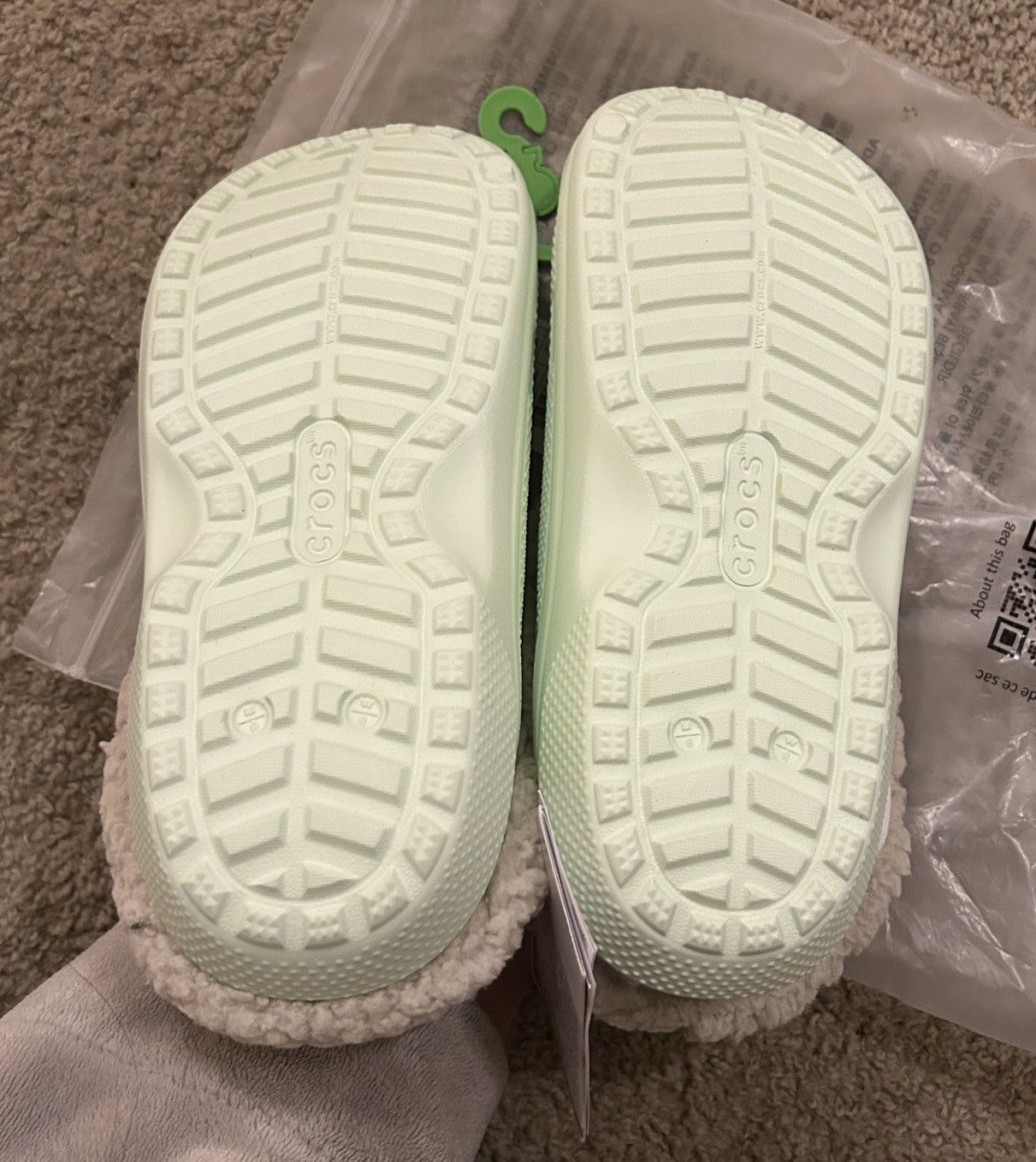 Crocs Crocs Classic Blitzen IV Clogs Men size 6 Women size 8 Size US 8 / IT 38 - 4 Thumbnail