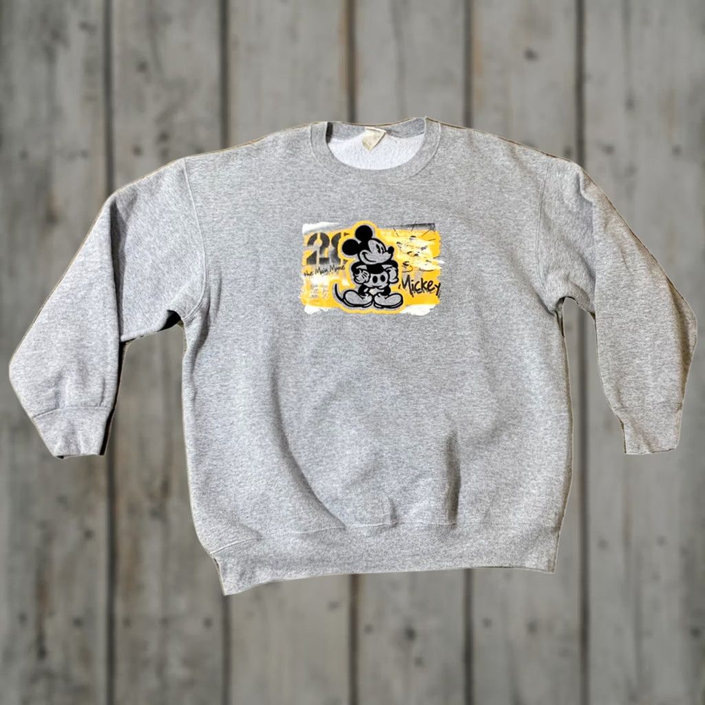 Disney Disney Mickey Mouse Crewneck Sweatshirt 2XL Gray Embroidered Pullover Mens Size US XXL / EU 58 / 5 - 1 Thumbnail