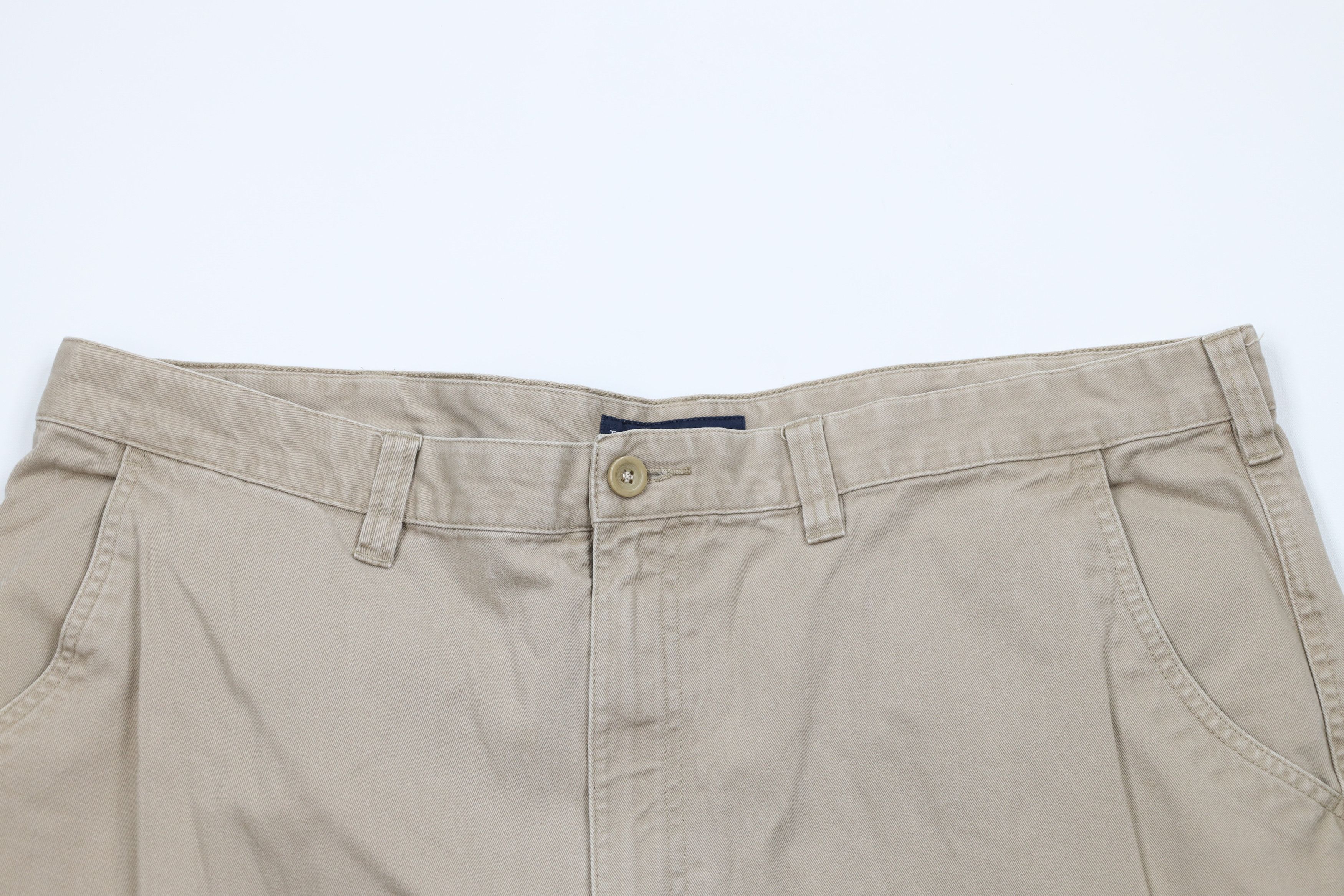 Tommy Hilfiger × Vintage Vintage Y2K Tommy Hilfiger Baggy Relaxed Fit Cargo Shorts Size US 42 / EU 58 - 2 Thumbnail