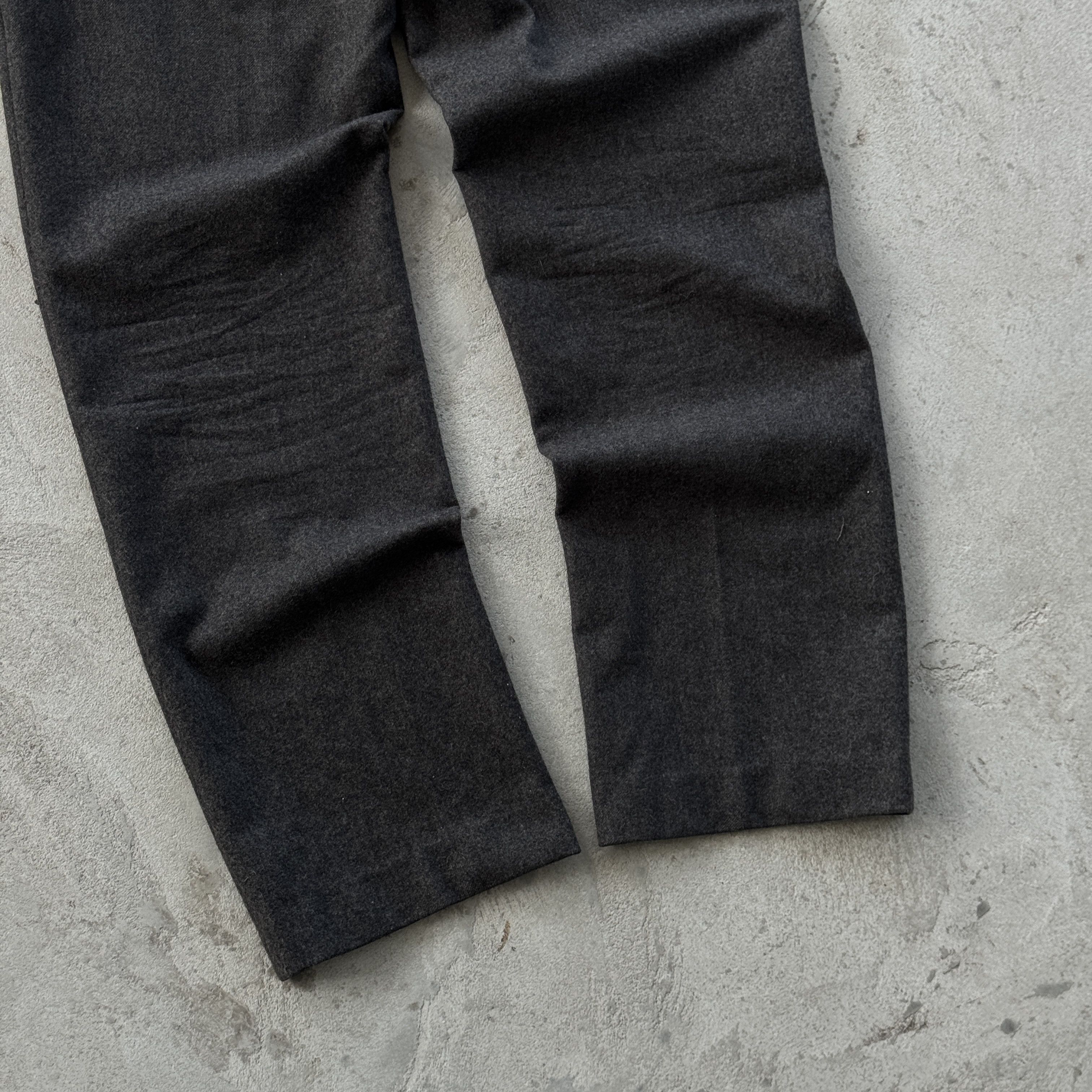 Polo Ralph Lauren Polo Ralph Lauren Made In Italy Virgin Wool Pants Grey 36R Size US 36 / EU 52 - 6 Thumbnail