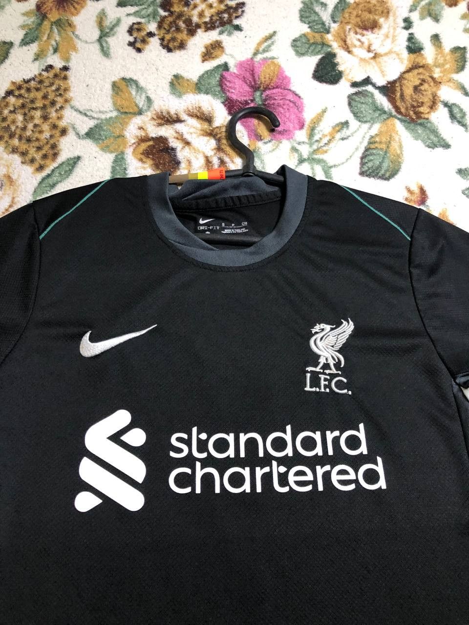 Nike LIVERPOOL AWAY FOOTBALL SHIRT NIKE #4 Size US S / EU 44-46 / 1 - 5 Thumbnail