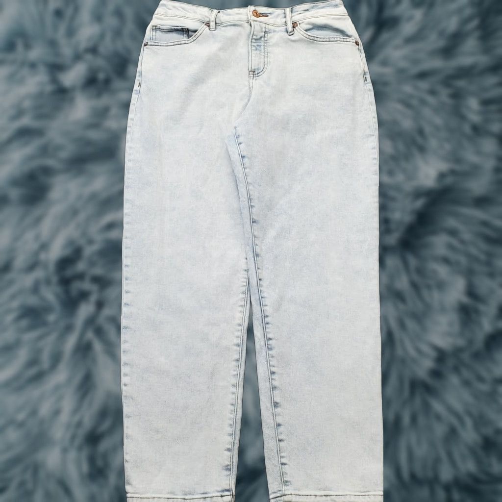 Express Express Womens 8 Jeans Boyfriend Light Wash Mid Rise 27" Inseam 5-Pocket Denim Cotton Straight Leg Size 30" / US 8 / IT 44 - 1 Thumbnail