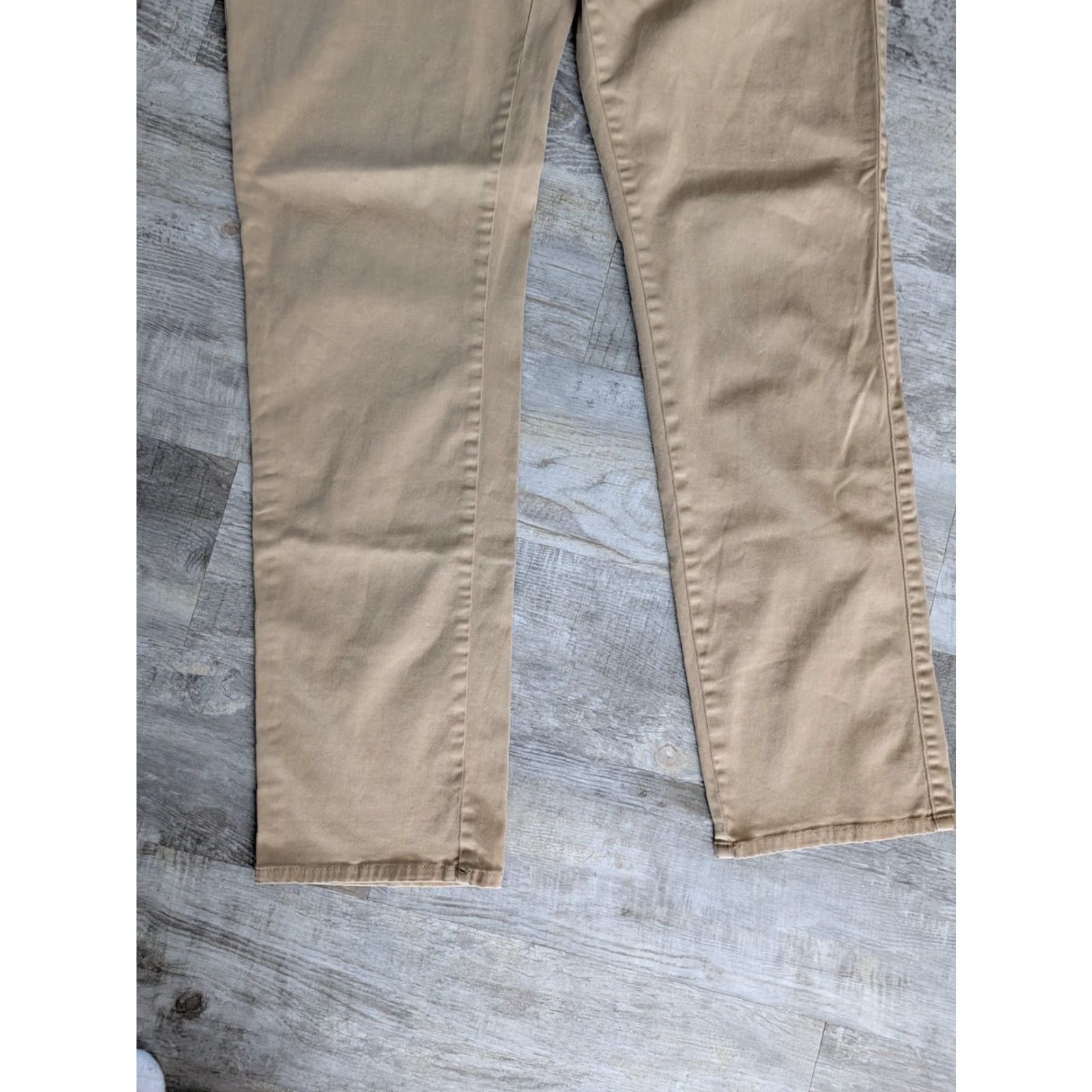 Peter Millar Peter Millar Ultimate Sateen 5 Pocket Chino Pants Mens 38x33 Beige Preppy Logo Business Casual Chino Pants Mens Beige 5-Pocket 38 Inseam 33 Size US 38 / EU 54 - 2 Thumbnail