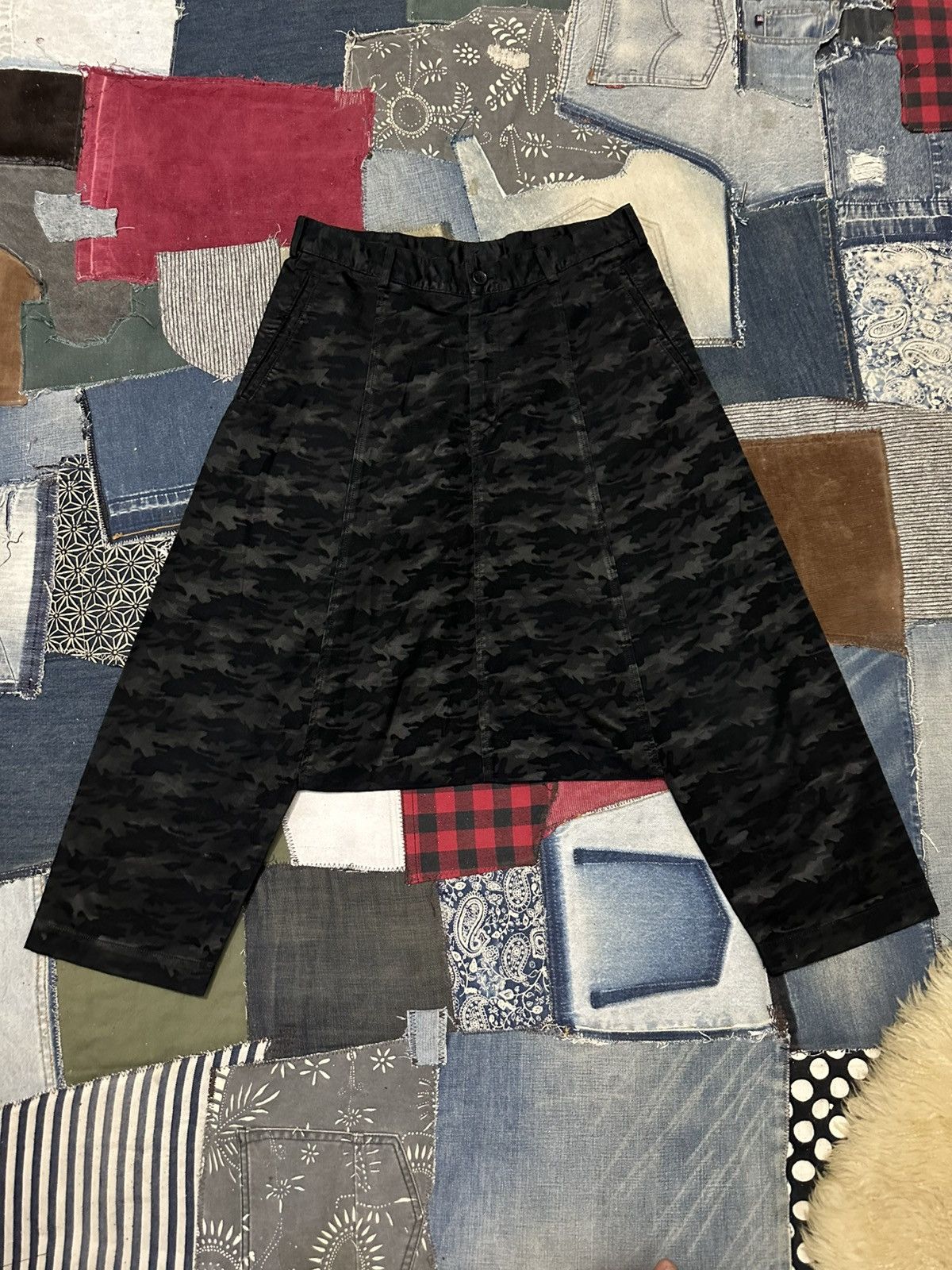 Comme des Garcons AD2014 Comme Des Garcons Black Camo Sarouel Drop Crotch Pant Size US 31 - 1 Thumbnail